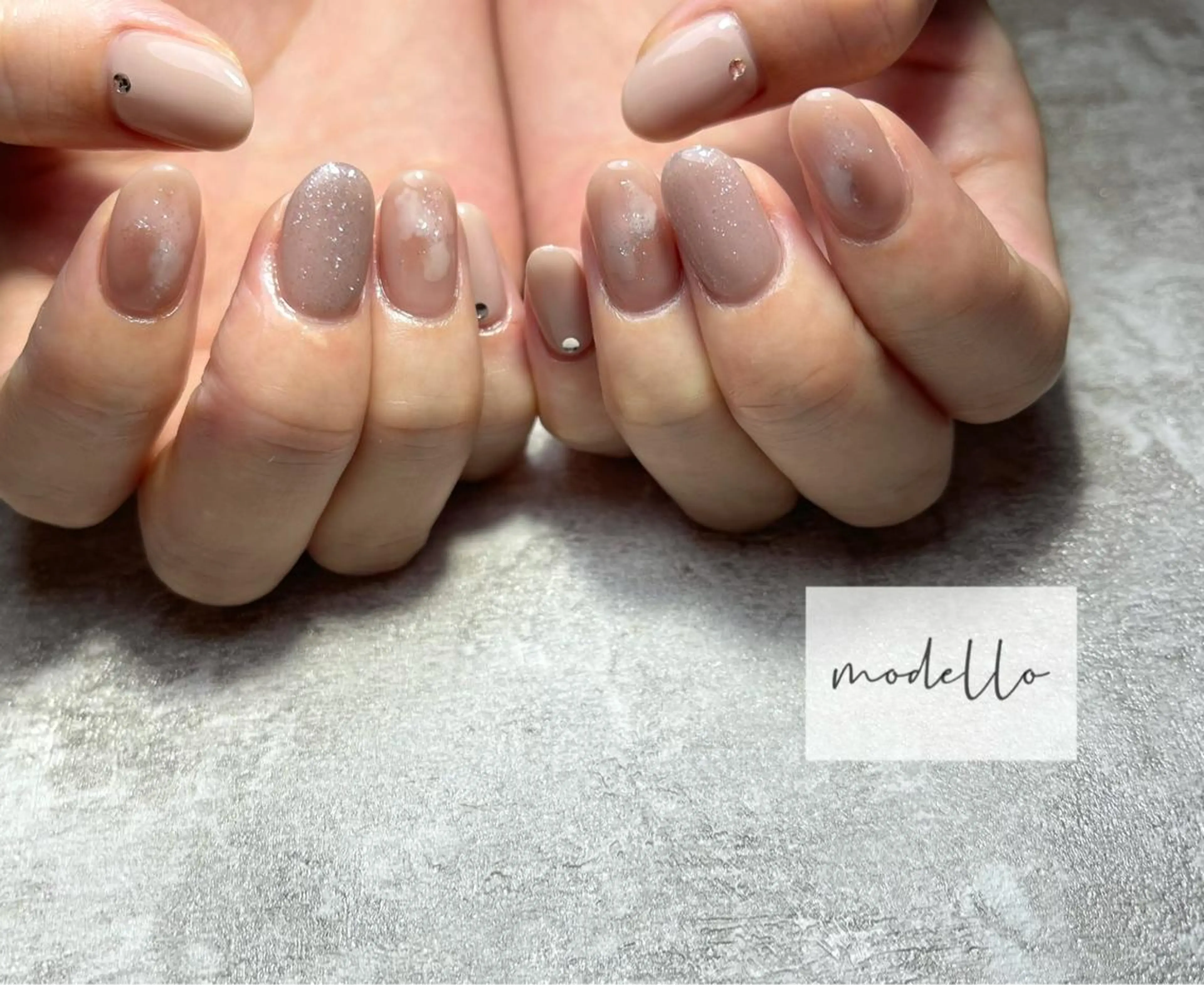 ネイル ニュアンスネイル modello tsuguのネイルデザイン