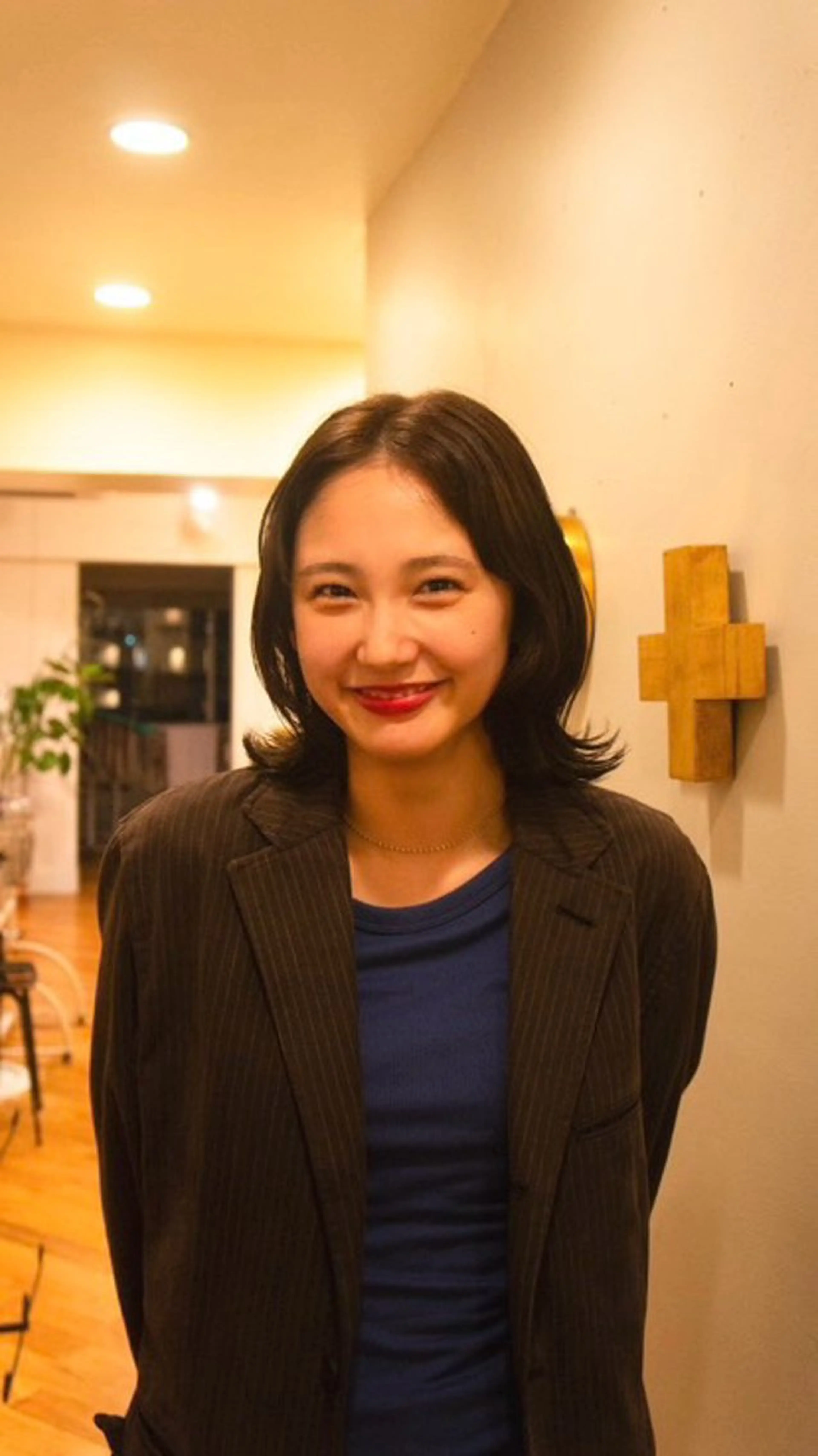 ミディアム カラー 藤川 りんとのヘアスタイル