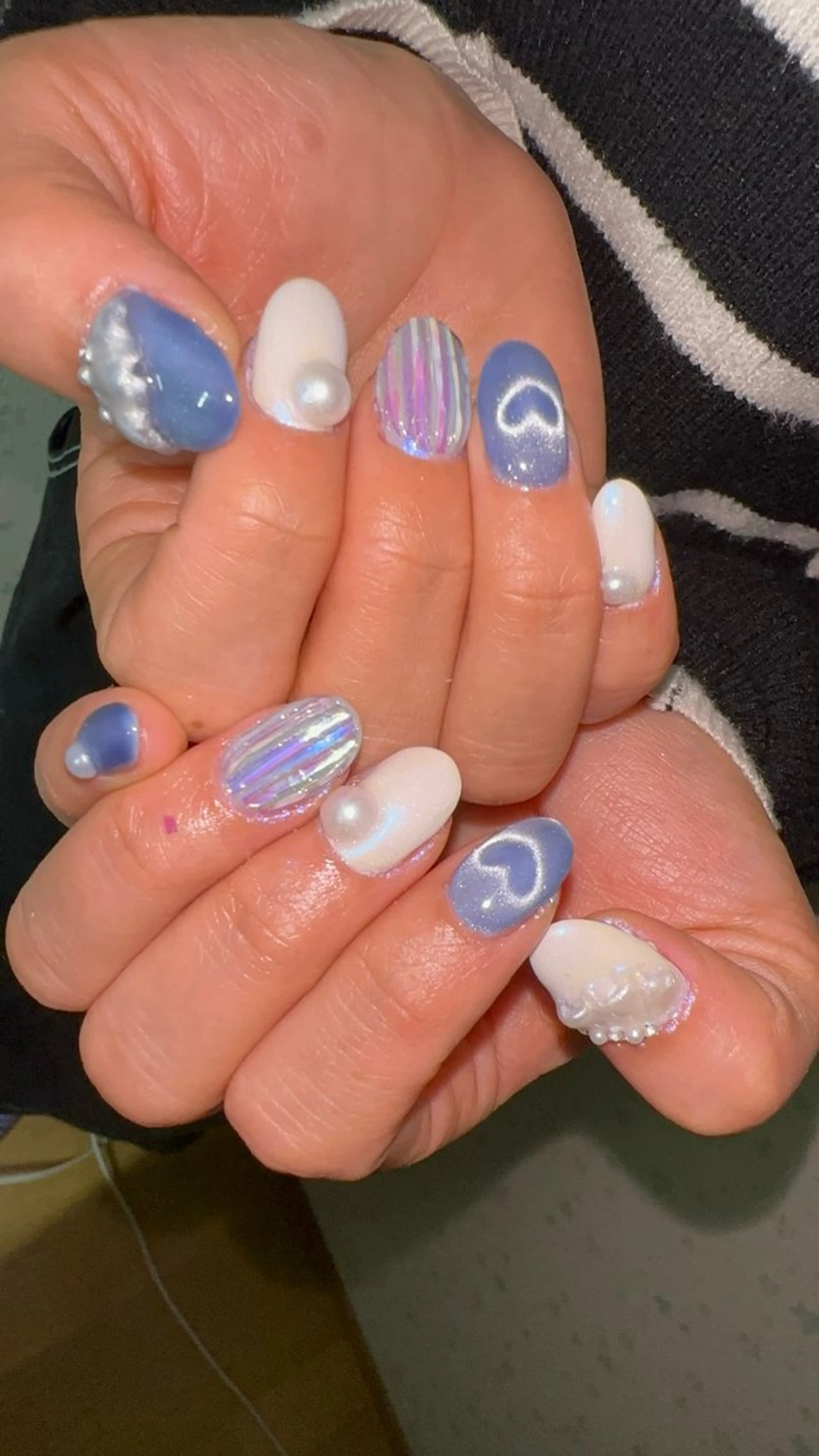 ネイル シャインネイル所属・伊藤 くるみのネイルデザイン