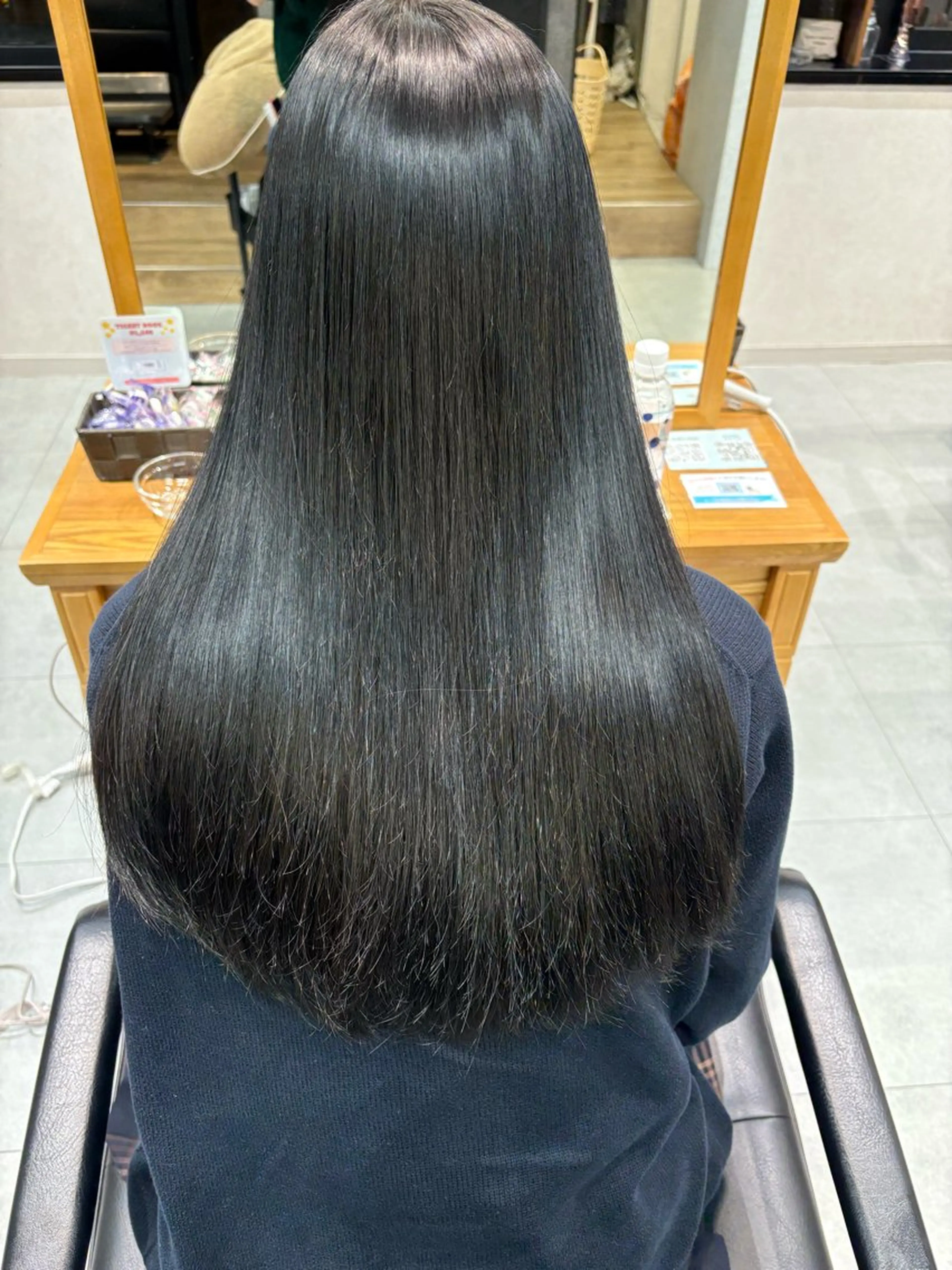 セミロング 髪質改善 縮毛矯正 トリートメント 酸熱トリートメント ヘアカラー カラーモデル募集 ✨🤍モモハ🤍✨のヘアスタイル