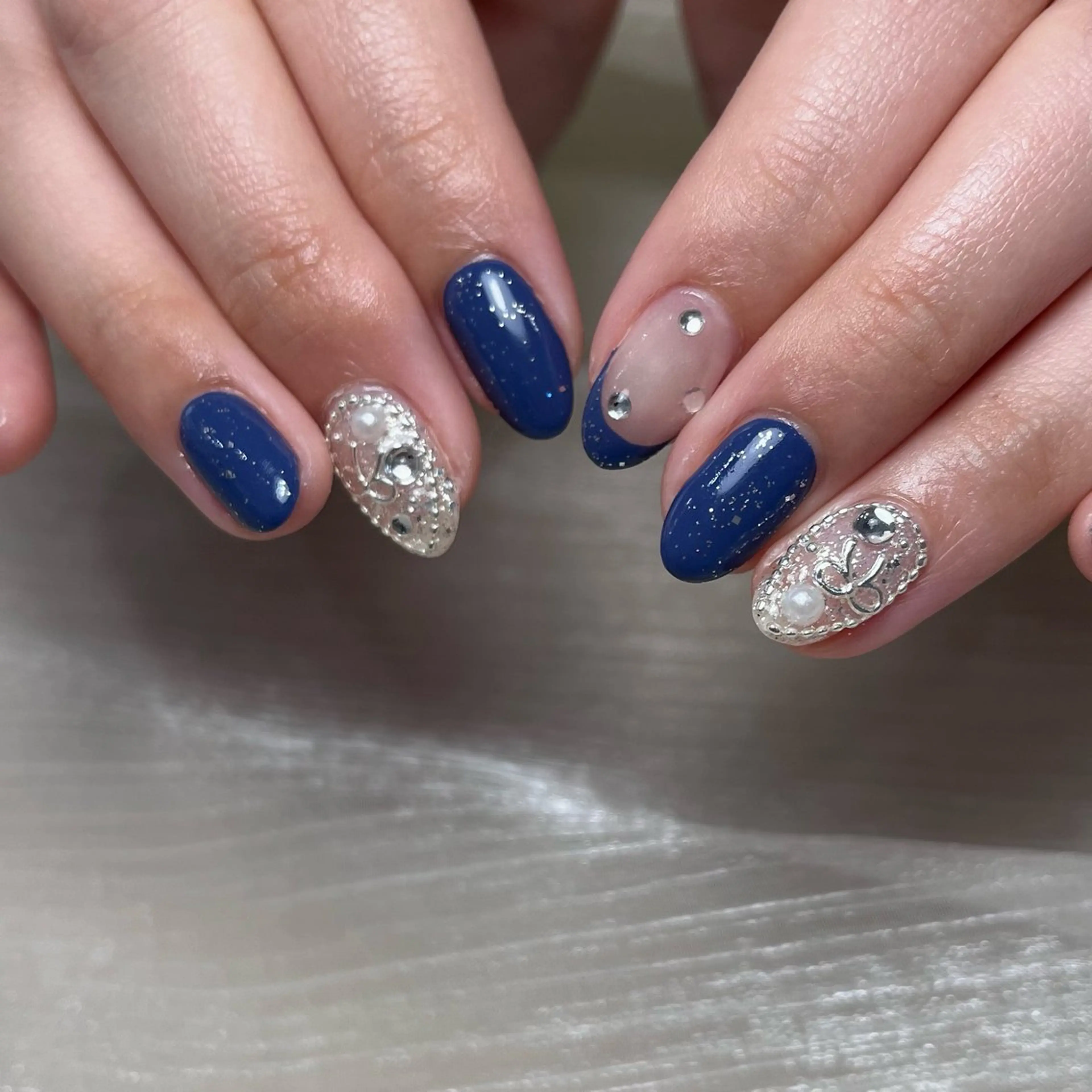 ネイル ハンドネイル Halo Nail 【ハロネイル】のネイルデザイン