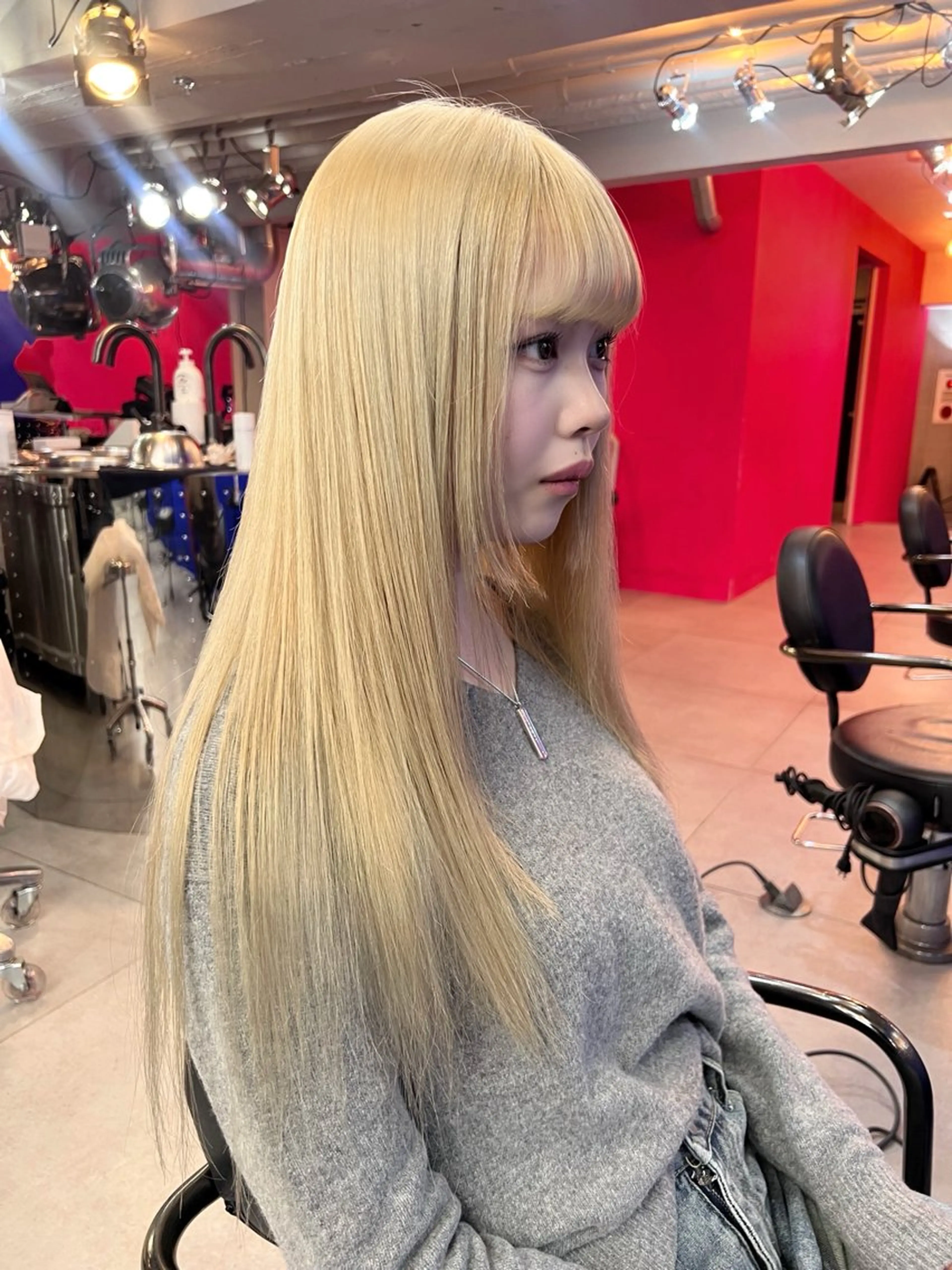 ロング ヘアカラー AIRA/ブリーチ ‪/透明感カラーのヘアスタイル