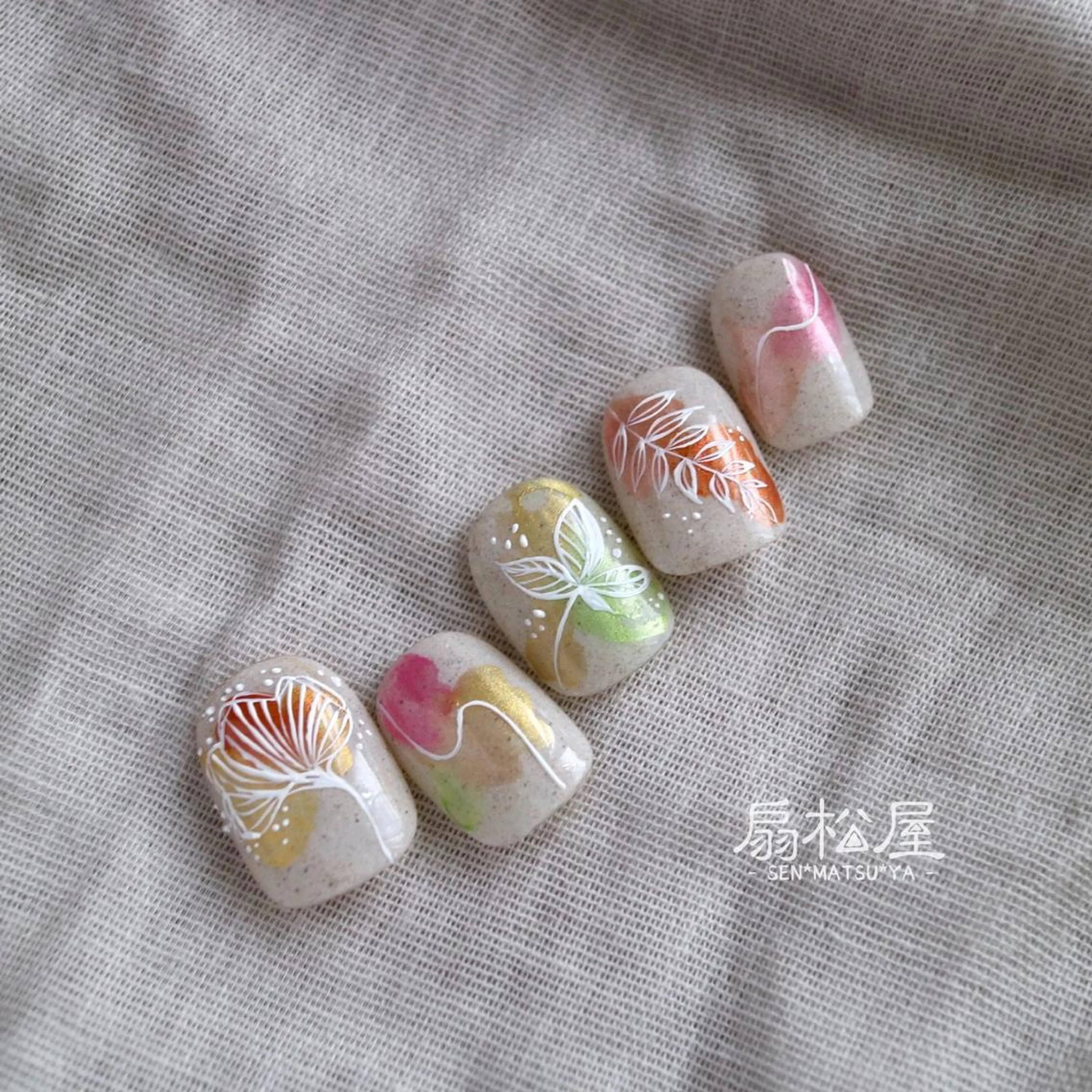 ネイル 扇松屋 marie.nのネイルデザイン