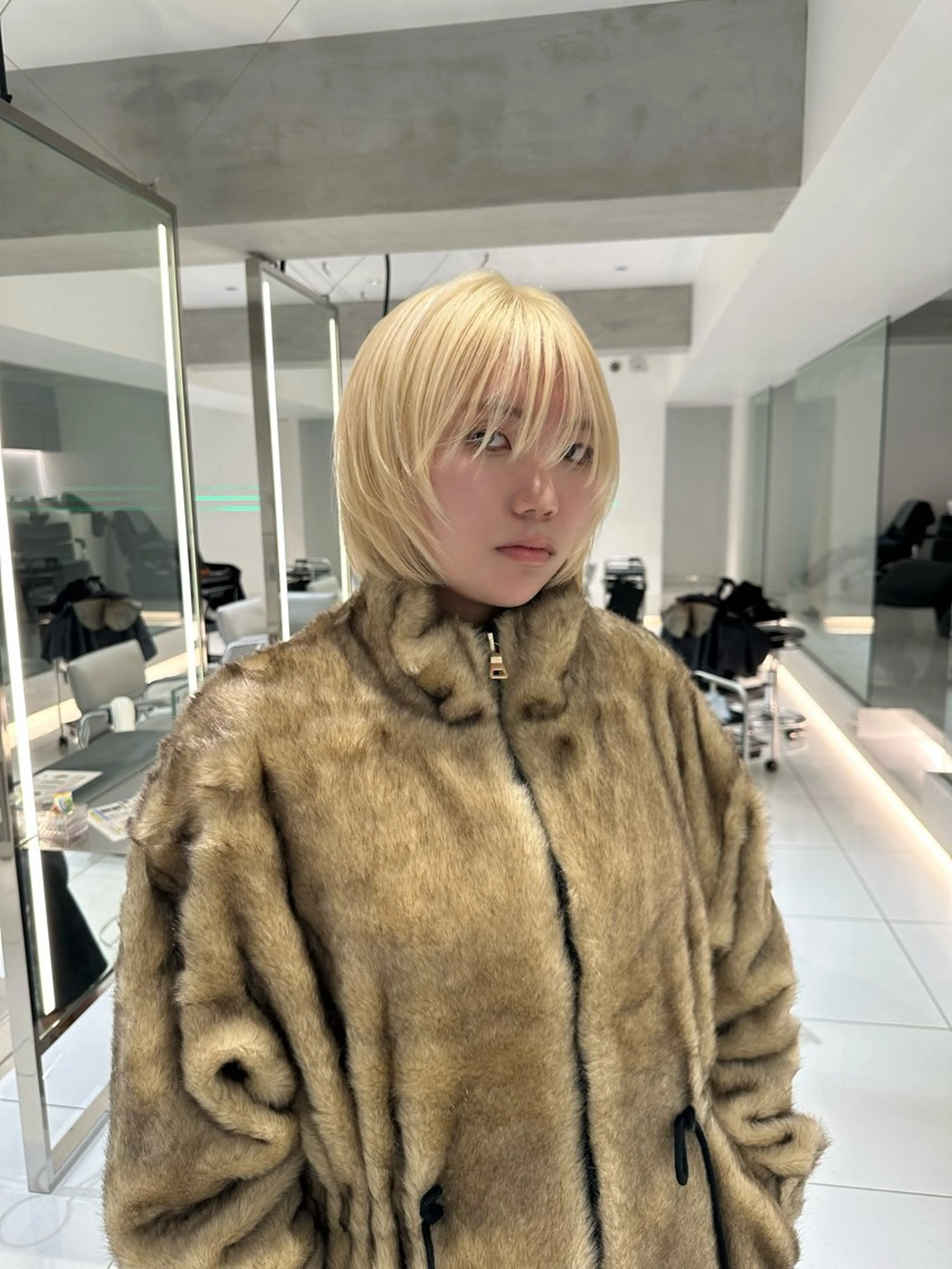 ショート レイヤーカット カット ヘアカラー keen吉祥寺所属・🎀ハイトーンカラー ☆彡SAYAのヘアスタイル