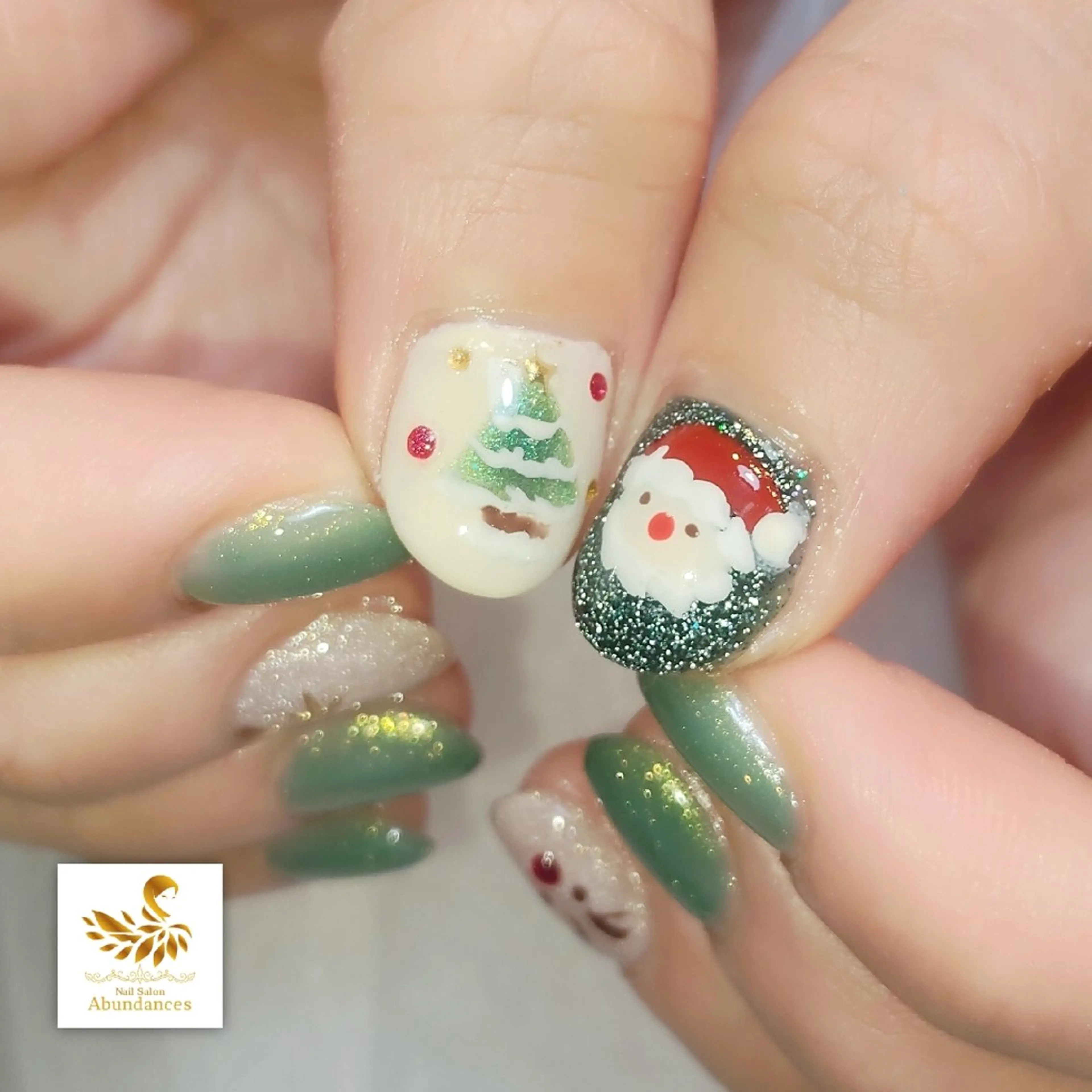 ネイル アートネイル 冬ネイル クリスマス ハンドネイル 完全予約制個室サロン Abundancesのネイルデザイン