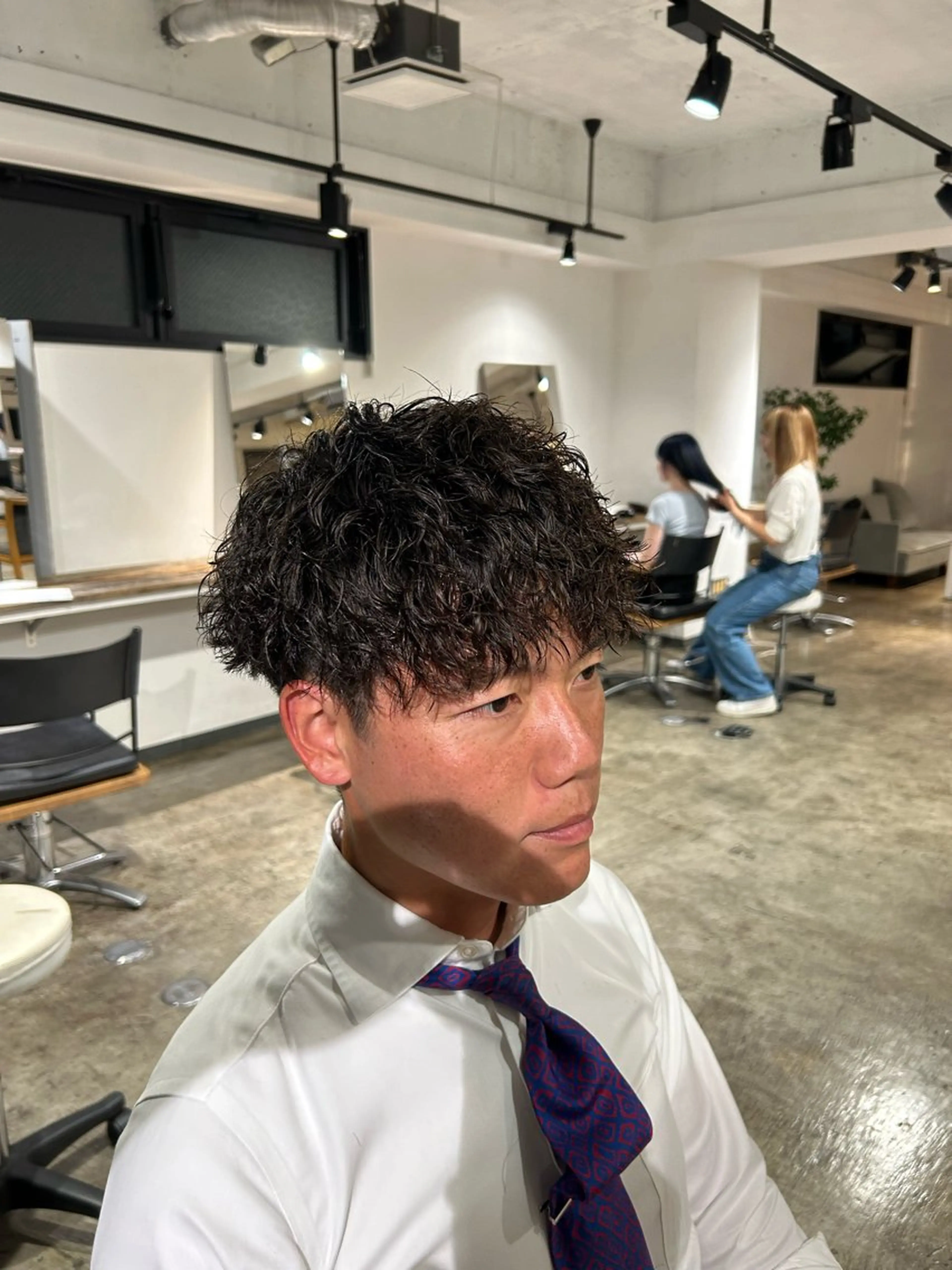 ショート パーマ メンズ センターパート ダウンパーマ カルマパーマ メンズ韓国風 マッシュ カット パーマ become men's hair 名駅店所属・名駅/フェザーパーマ 韓国ヘア/森岡のヘアスタイル