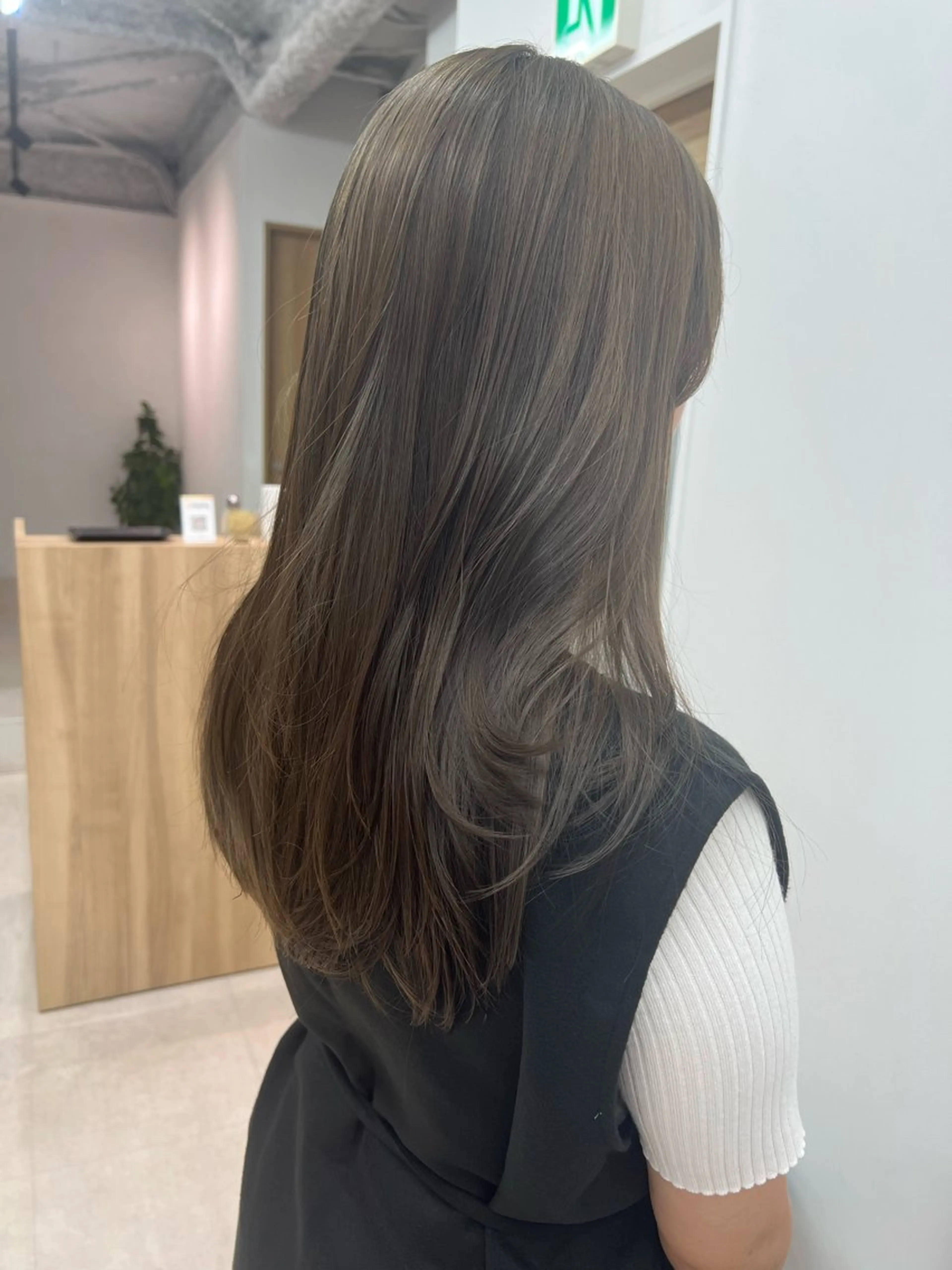 ロング ロング ヘアカラー lar 立川南口所属・レイヤーボブ/ボブ 仲川和人のヘアスタイル