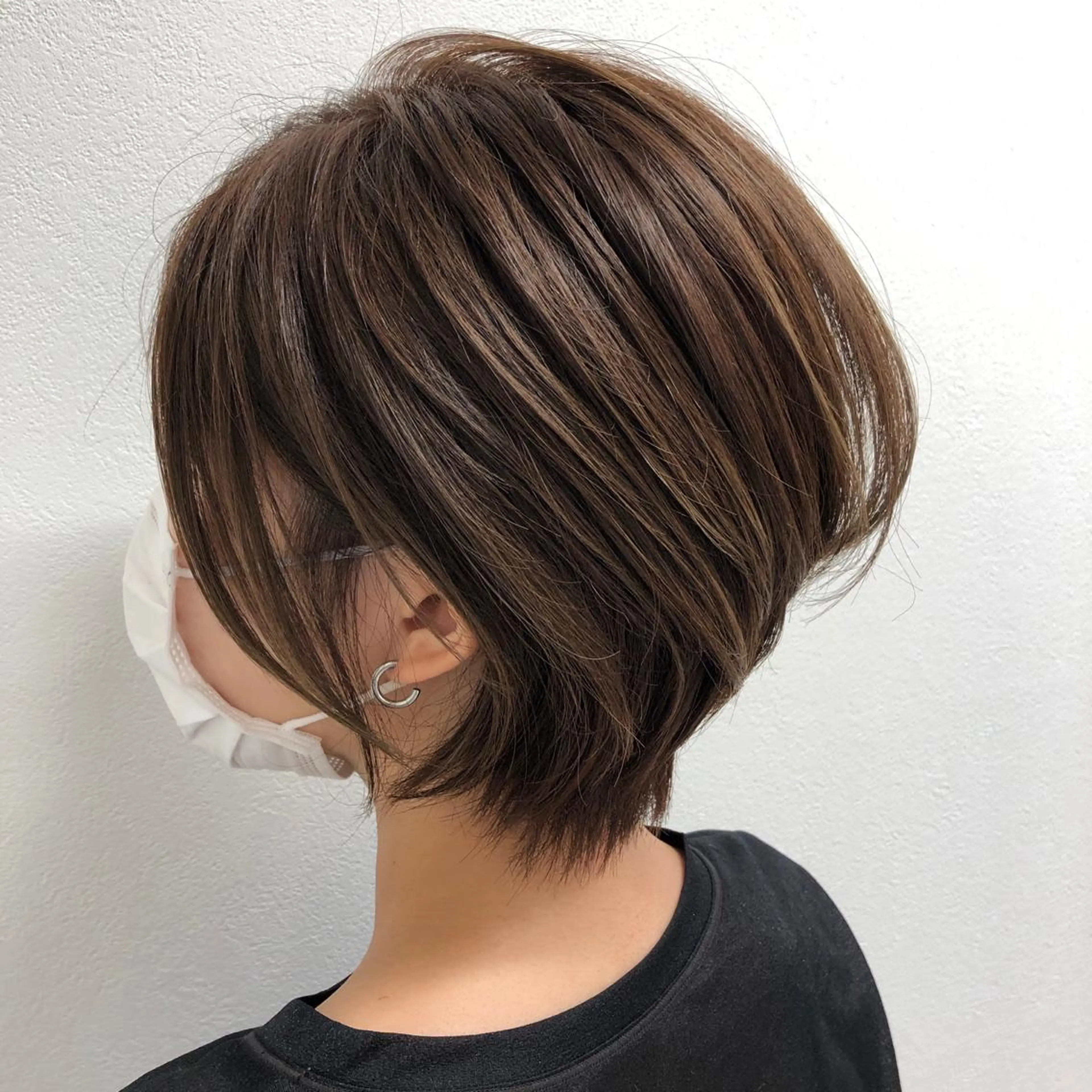 ショート カラー ショートボブ ベージュカラー ハイライトカラー イルミナカラー ボブ カット ヘアカラー トリートメント 四ッ家 裕【店長】のヘアスタイル