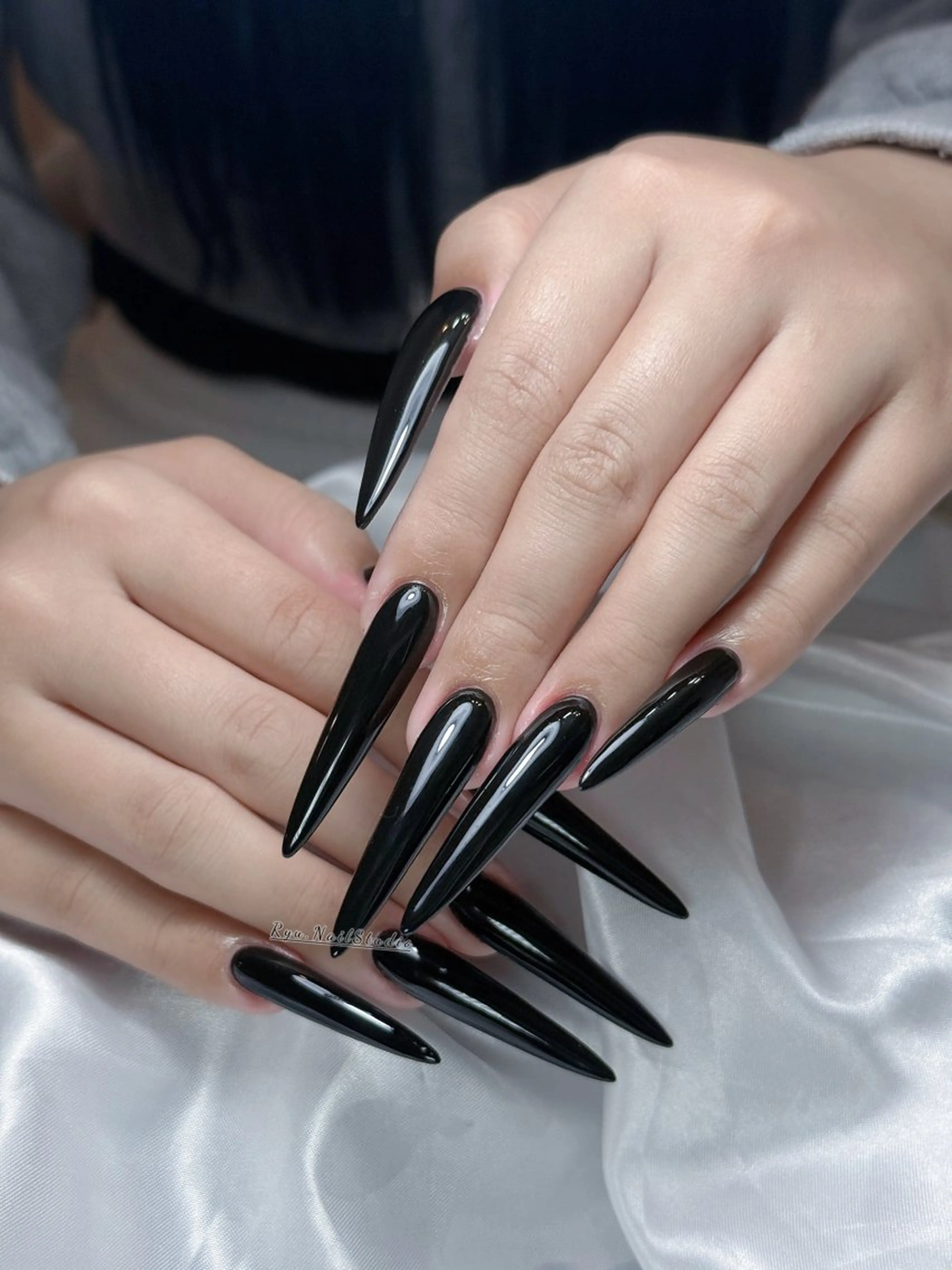 ネイル アートネイル ジェルネイル グラデーション マグネットネイル ニュアンスネイル ハンドネイル Ryu Nail Studio所属・Ryu nail studioのネイルデザイン