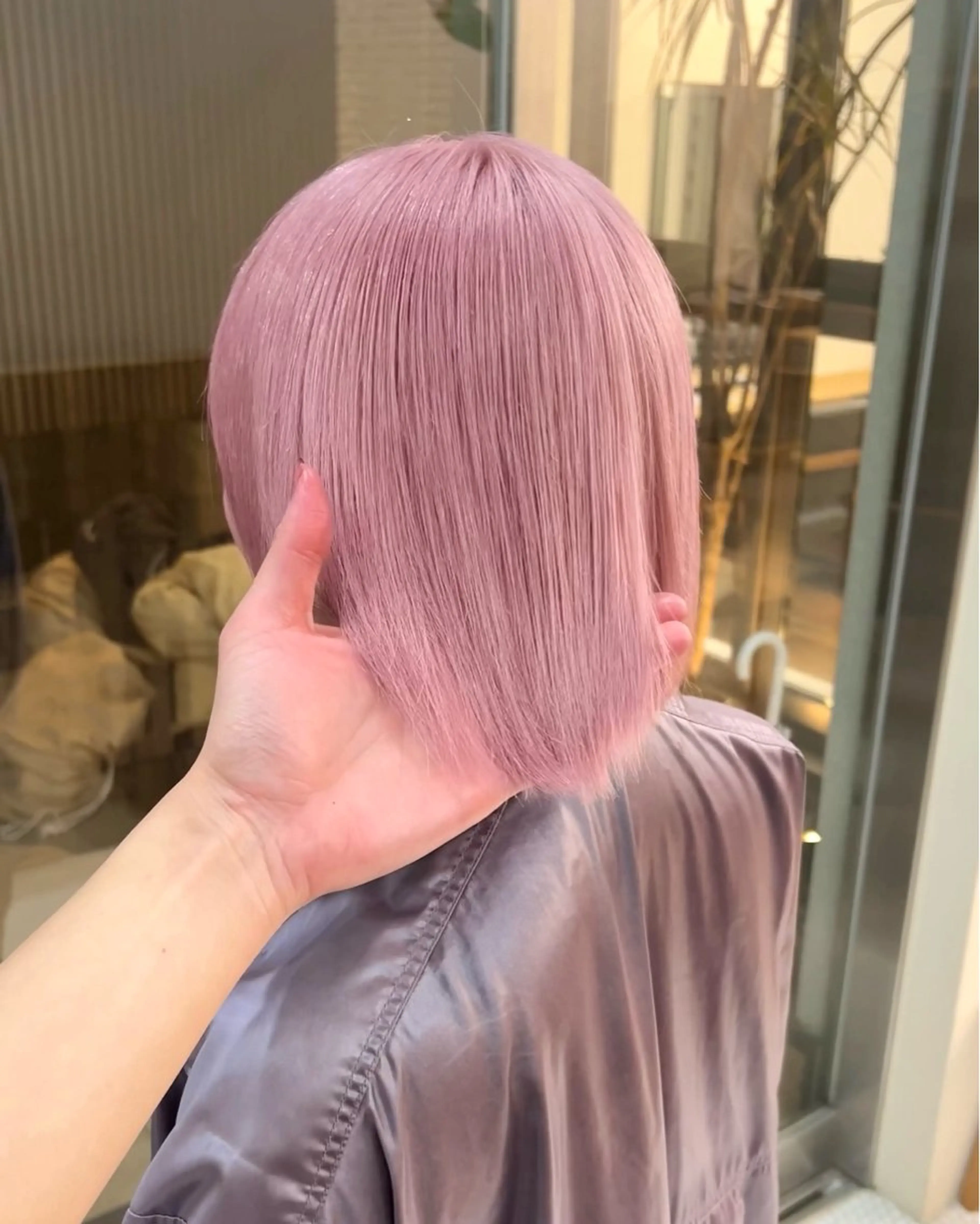 ミディアム カラー 切りっぱなしボブ ブリーチ ケアブリーチ ピンクカラー ボブ カット ヘアカラー トリートメント belle   表参道　terrace所属・抜きっぱなしブロンド /ハイトーン/カナタのヘアスタイル