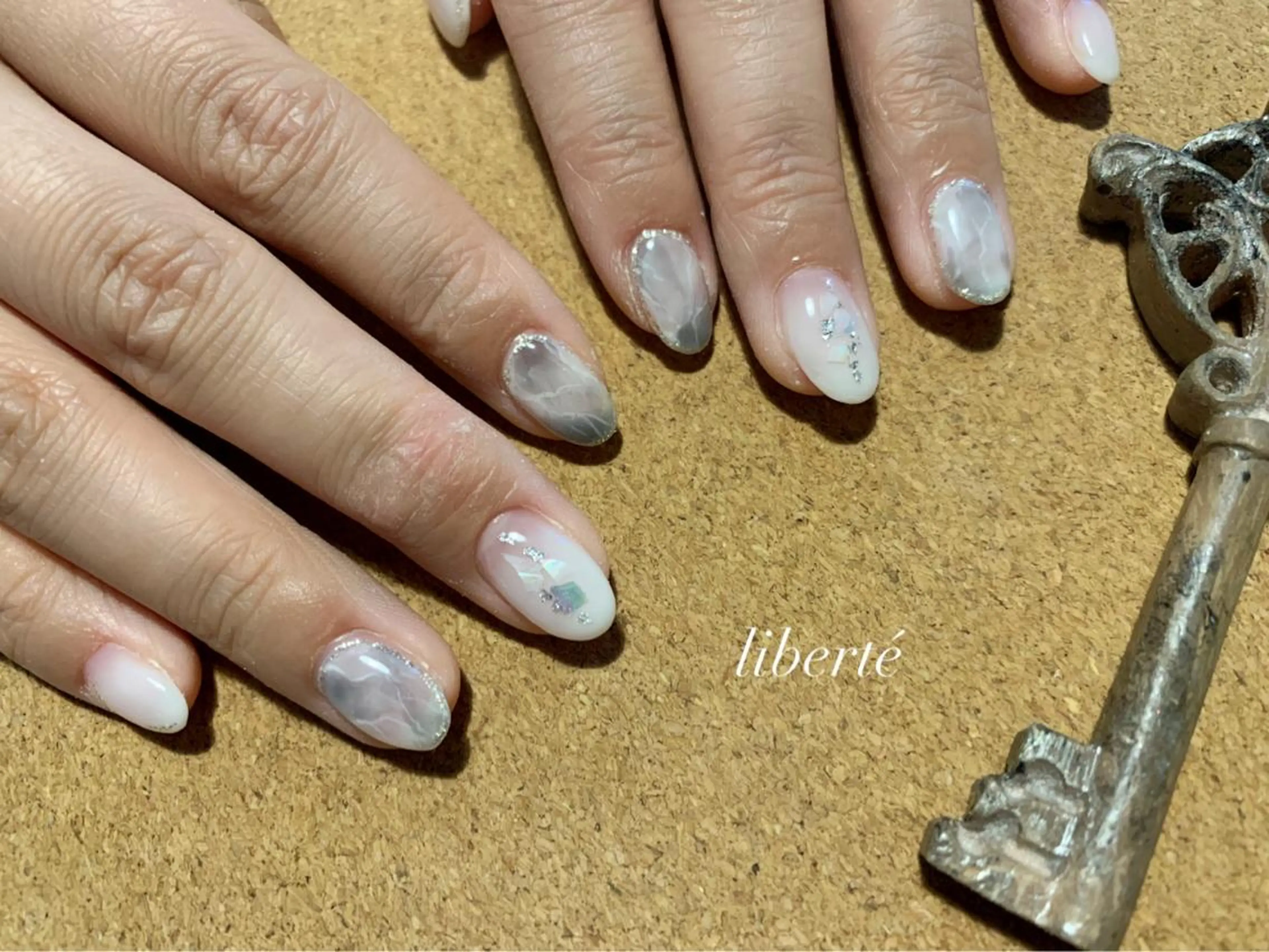 ネイル liberté (リベルテ)のネイルデザイン