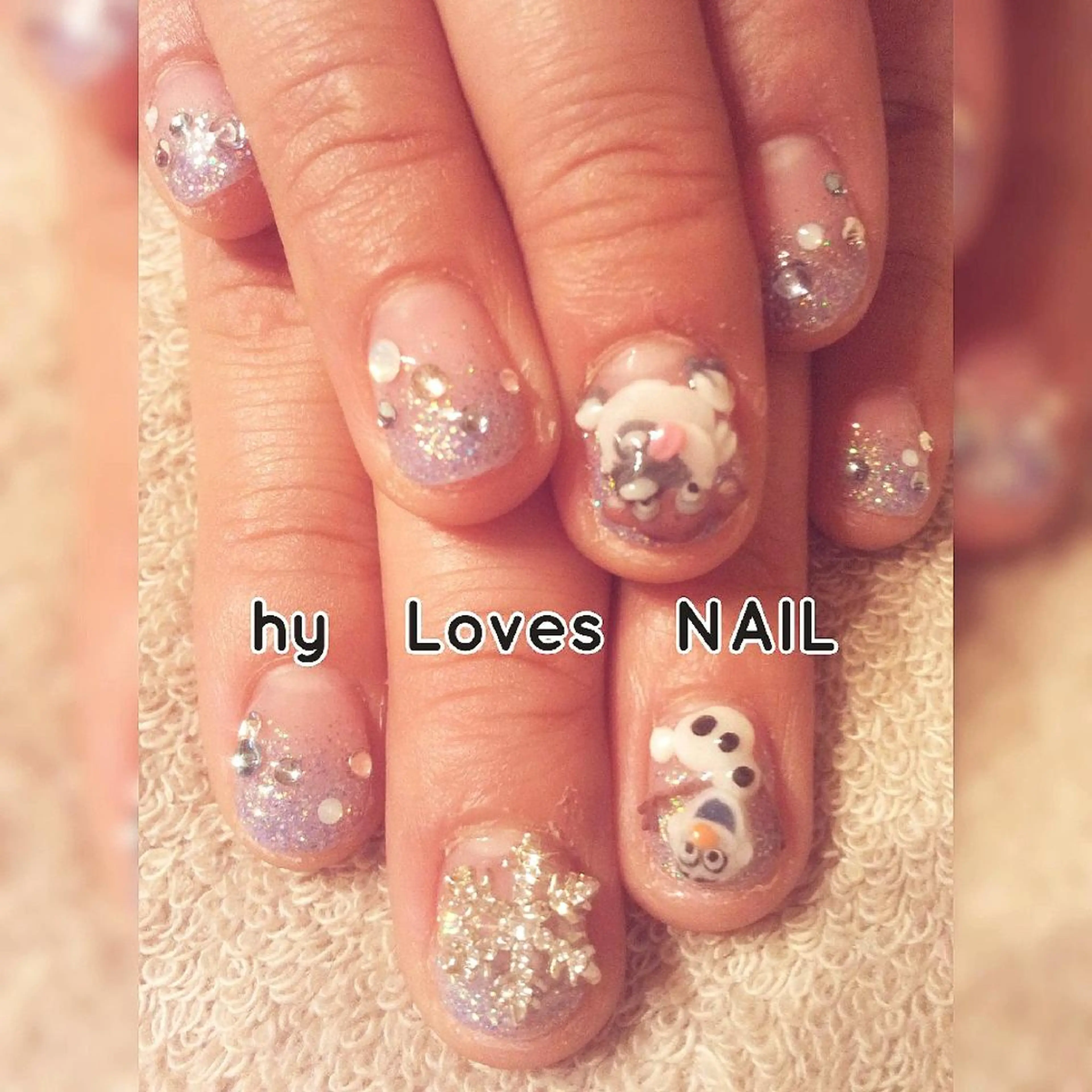 ネイル ジェルネイル グラデーション ラメ(グリッター) ショートネイル ストーンネイル ハンドネイル よしだ ひろきのネイルデザイン