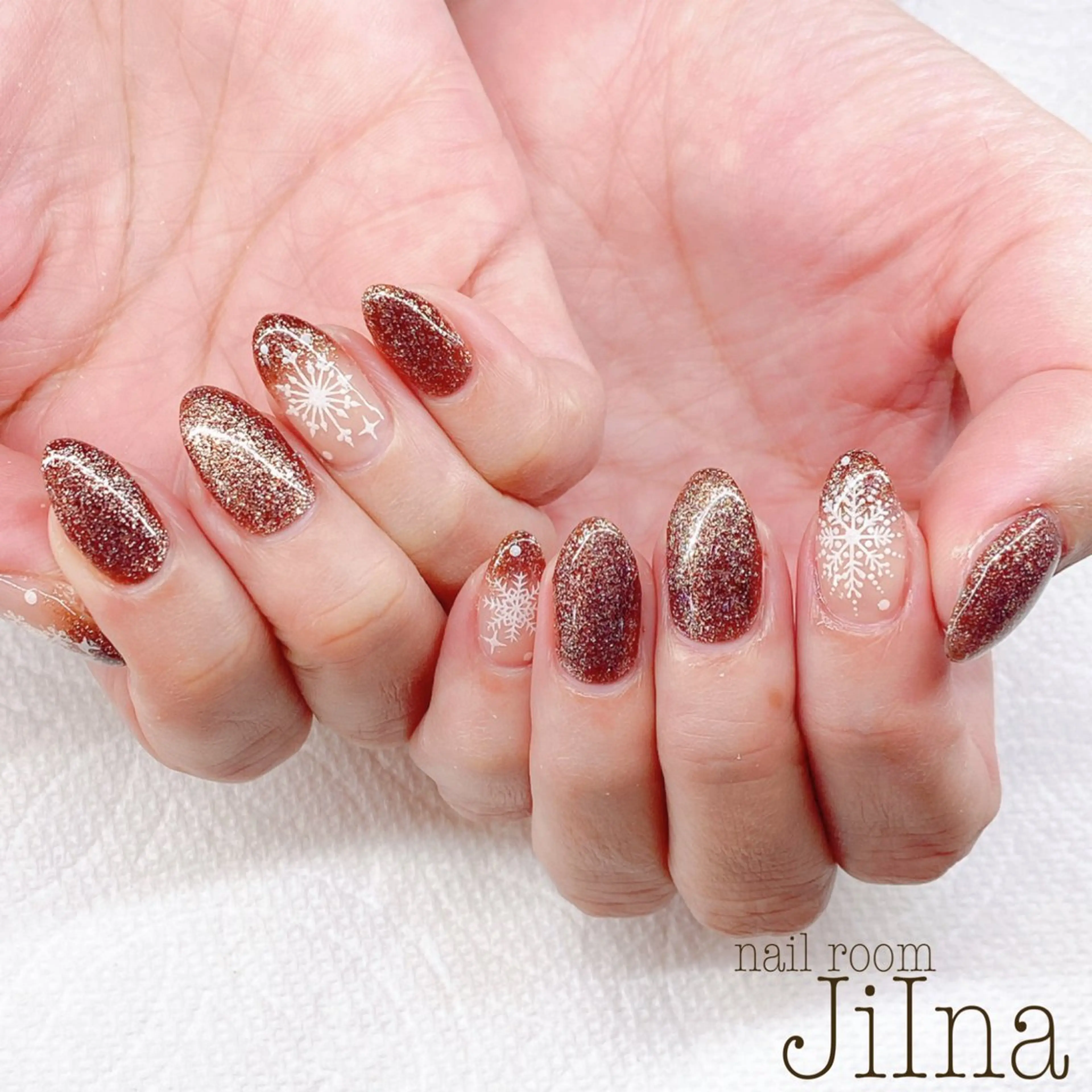 ネイル マグネットネイル JiIna nailのネイルデザイン