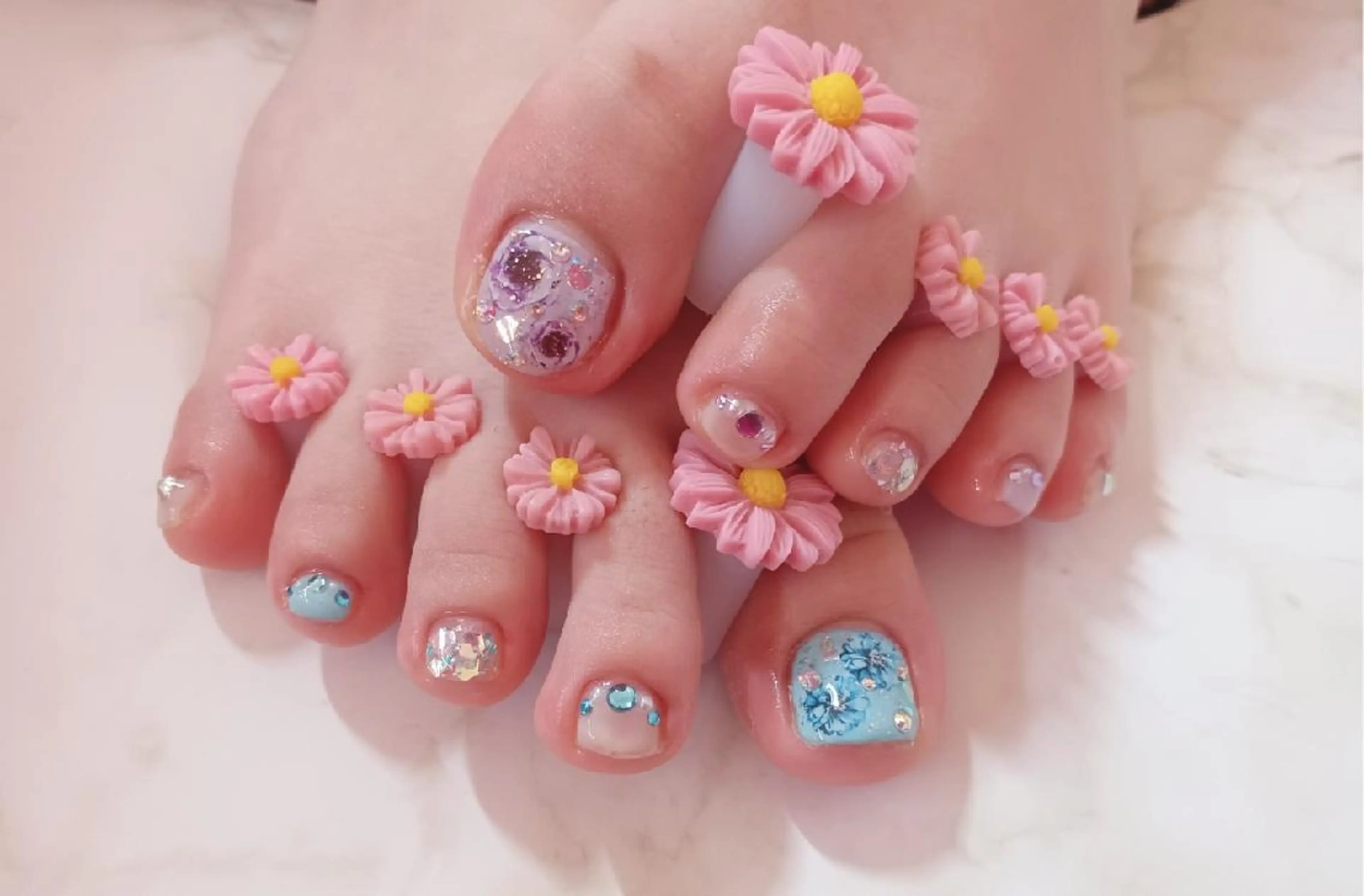 ネイル 水色 フットネイル Nail Salon macherieのネイルデザイン