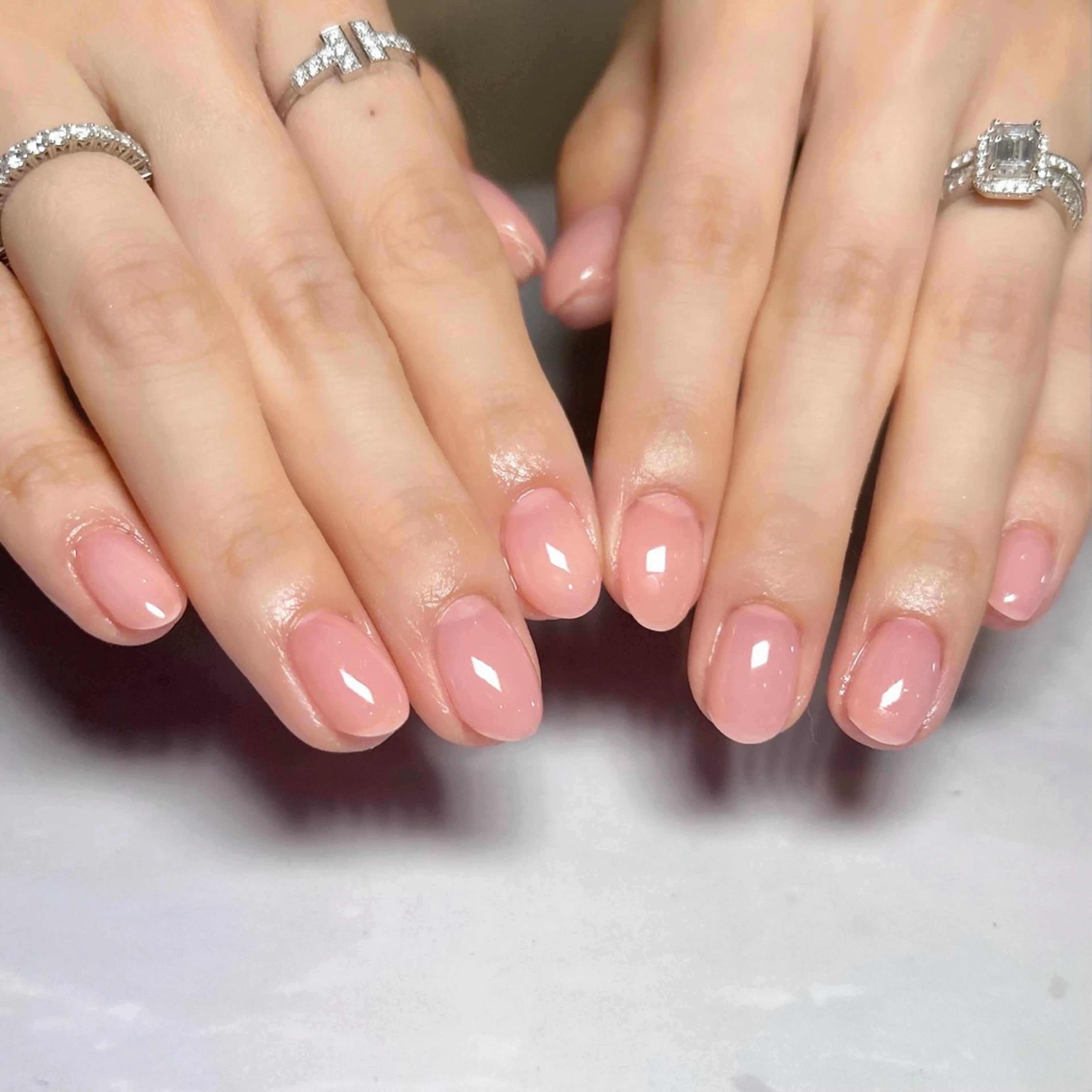 hand  🫧ワンカラー🫧の写真