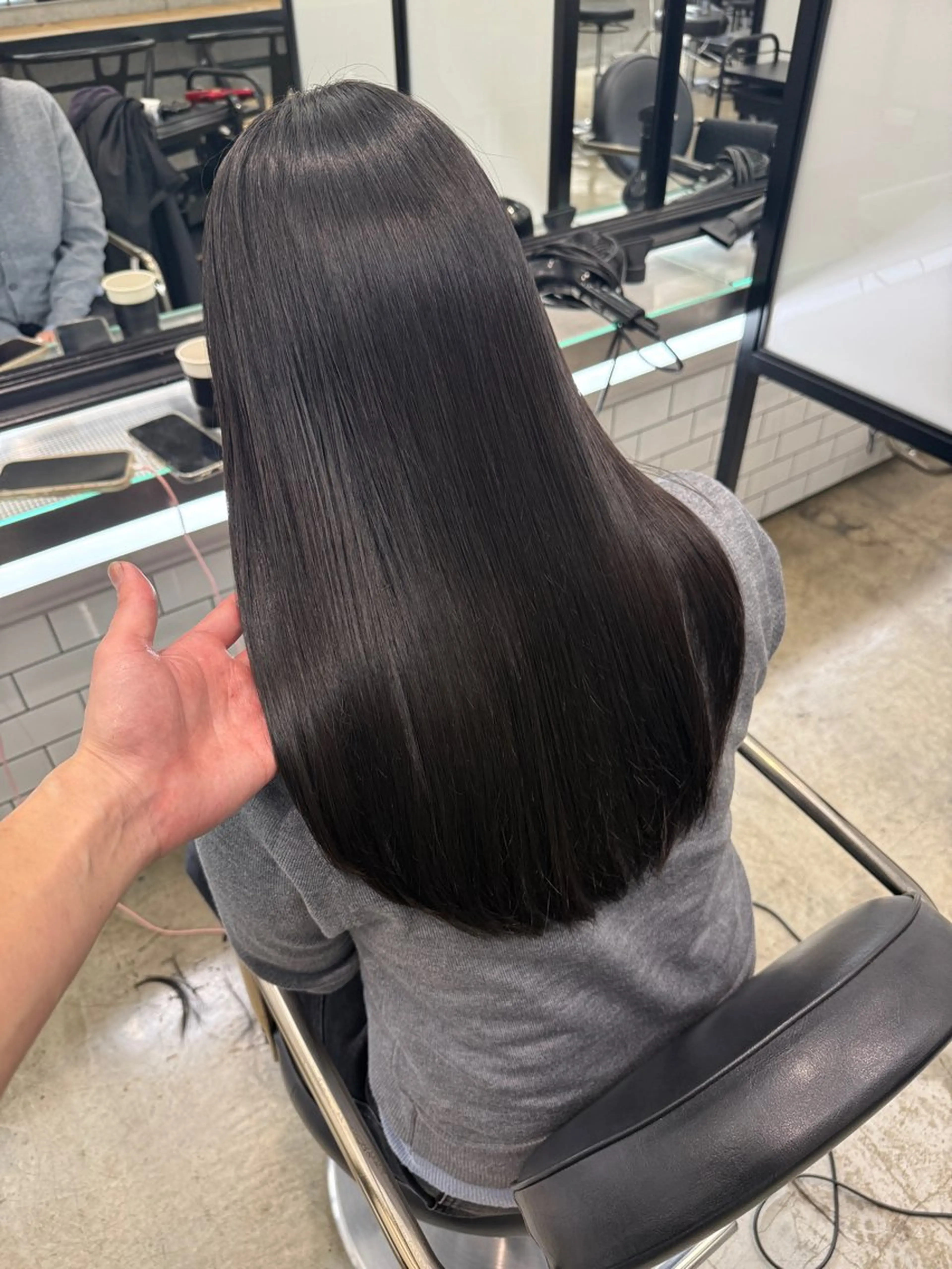 ロング カット ヘアカラー トリートメント YUTO歴9年 ベージュの透明感得意のヘアスタイル