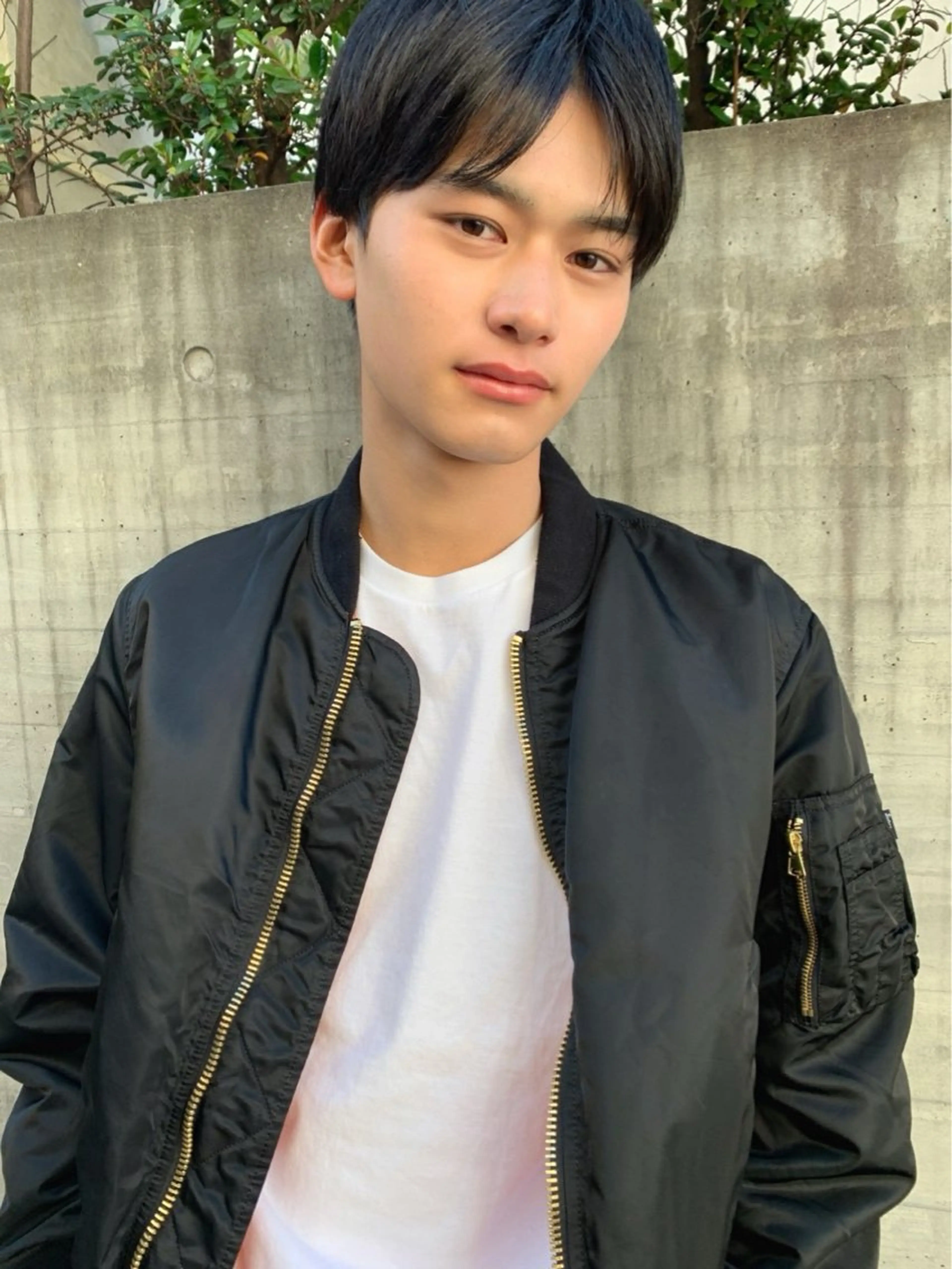 ミディアム メンズ センターパート 刈り上げ HOODS所属・メンズ特化🔥木下 晃徳のヘアスタイル