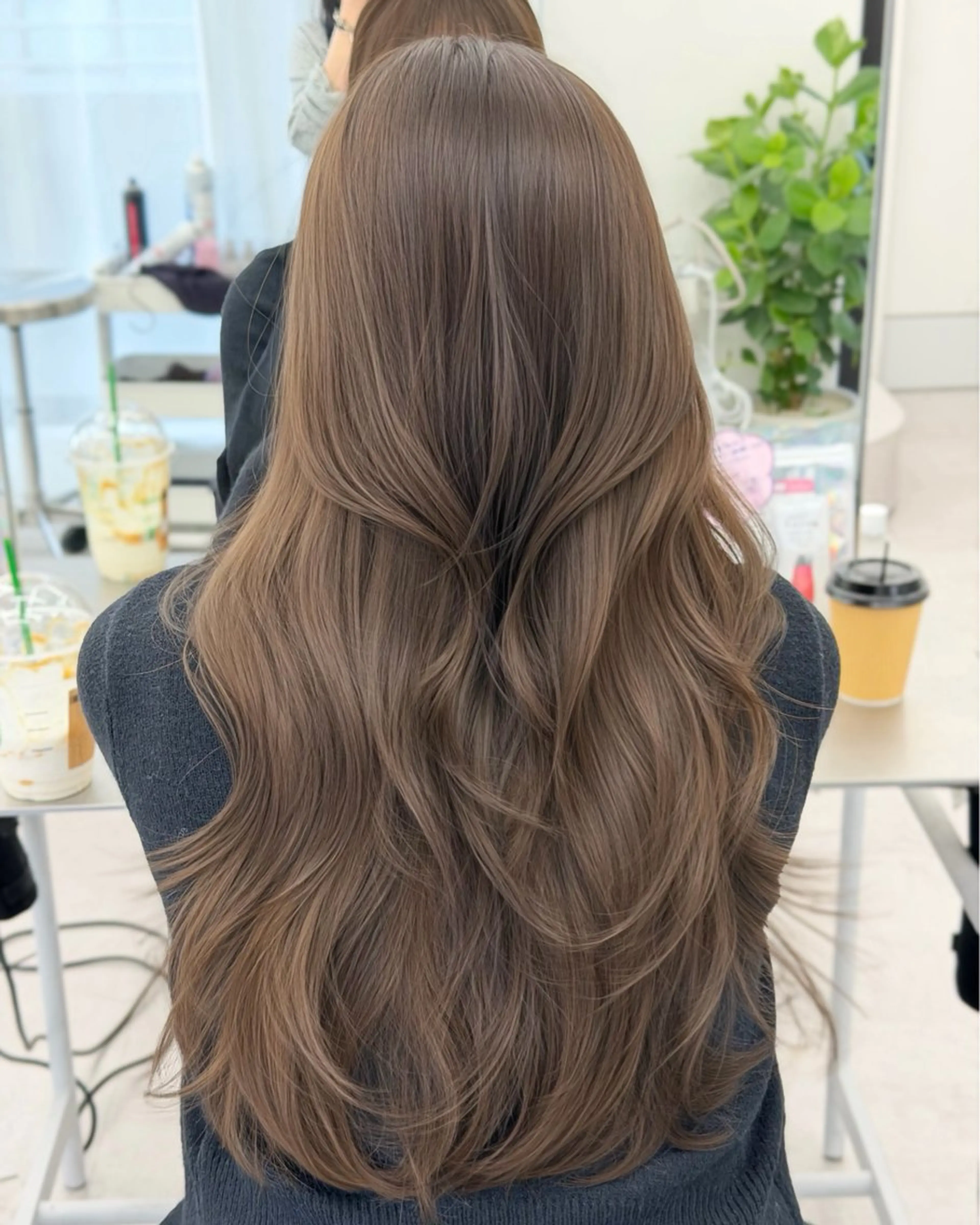 ロング カラー カット ヘアカラー トリートメント 韓国ヘア　紗希 🦋のヘアスタイル