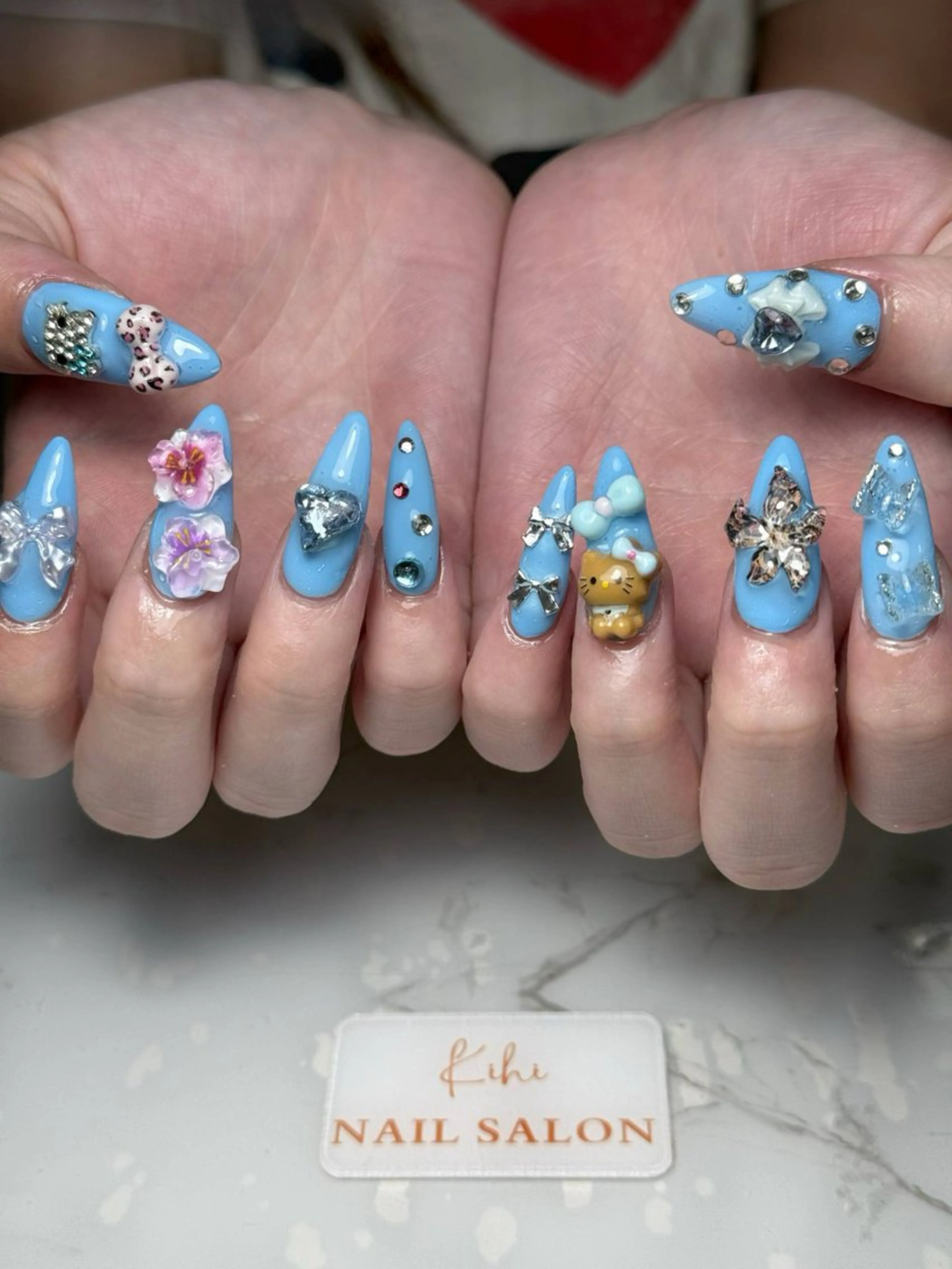 ネイル アートネイル フレンチネイル ジェルネイル グラデーション 韓国ネイル ハンドネイル 💕鈴木ユリ パラジェル/オフ無料のネイルデザイン