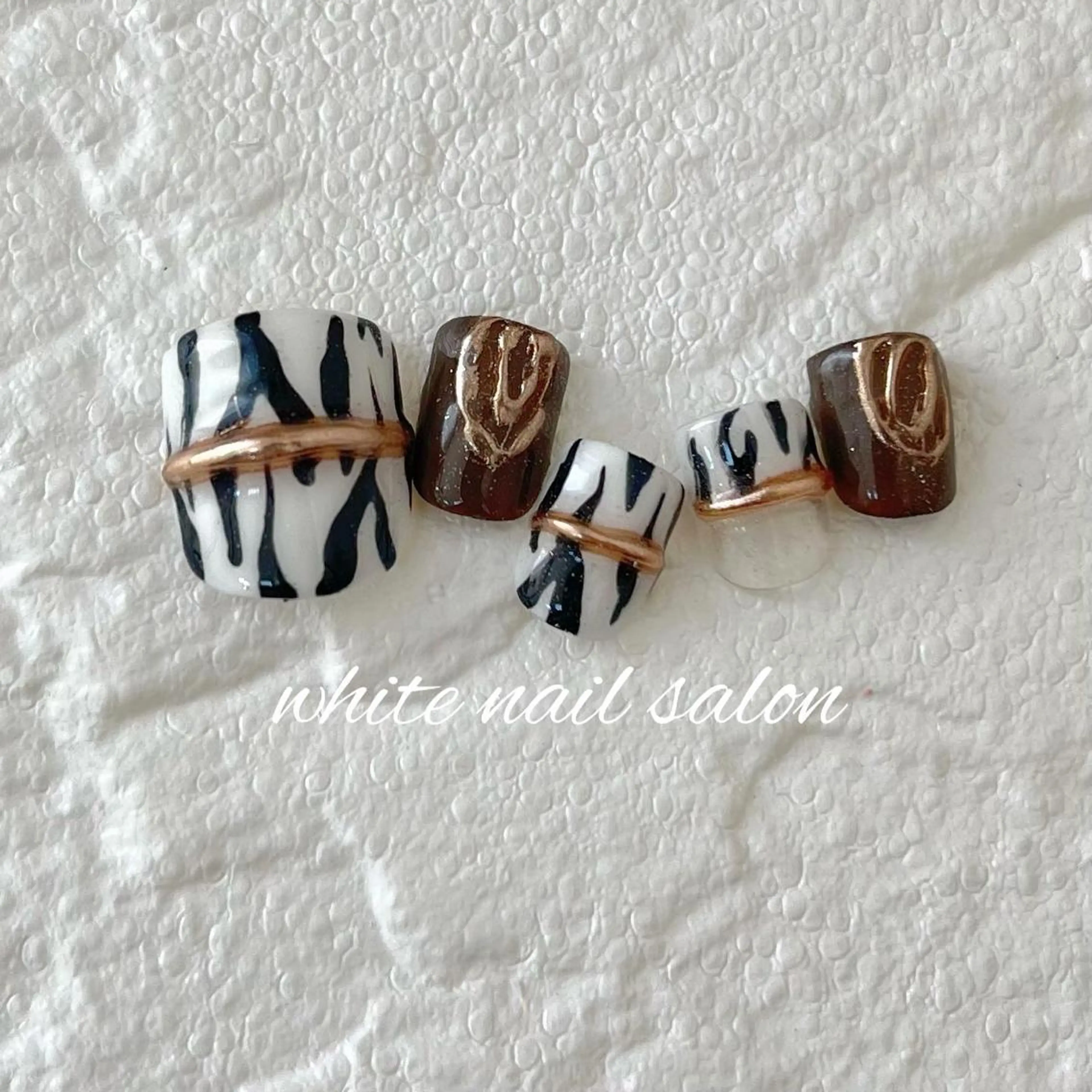 ネイル フットネイル ジェルネイル ハードジェル ラメ(グリッター) 持ち込み フットネイル white nail salonのネイルデザイン