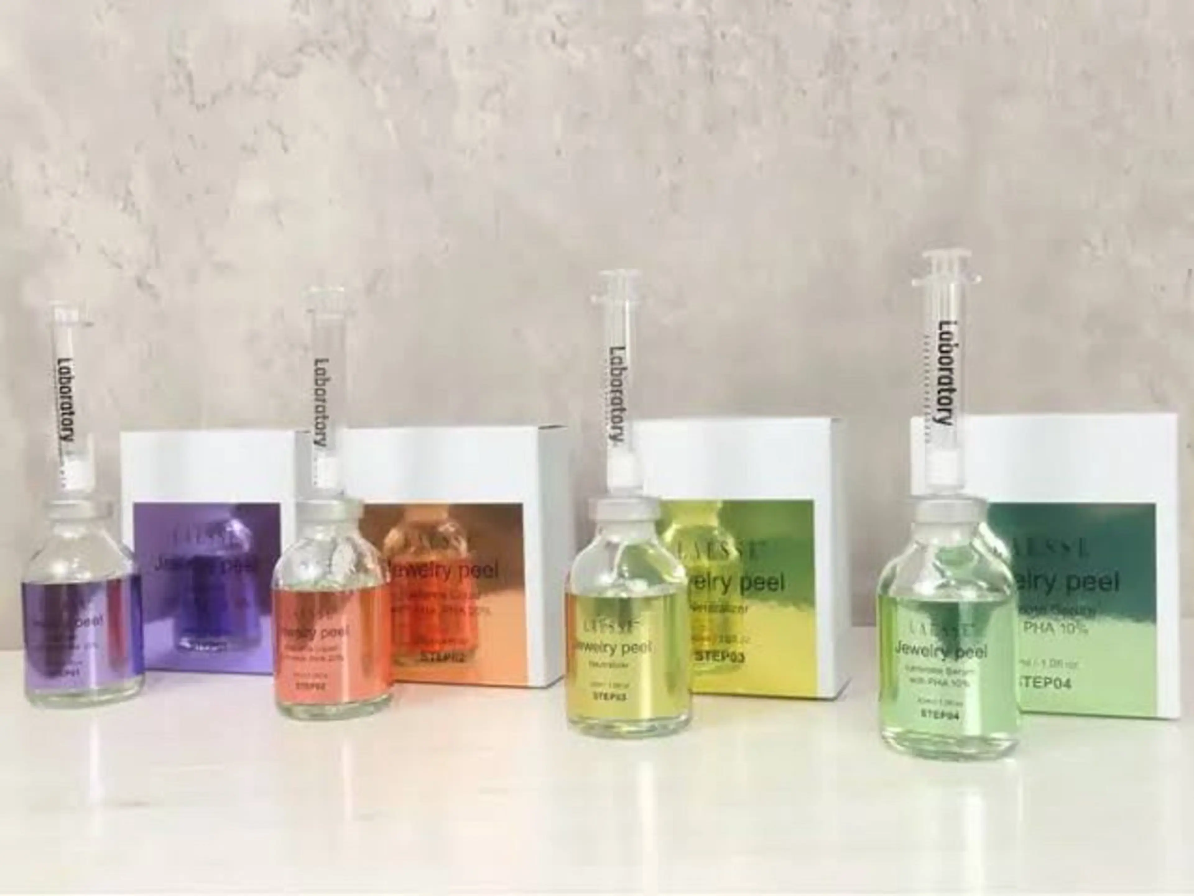 【オーダーメイドフェイシャル🫧】デコルテ・ヘッドマッサージ・美容液導入付き♡4つのピーリングからお肌に合わせて選択✨の写真