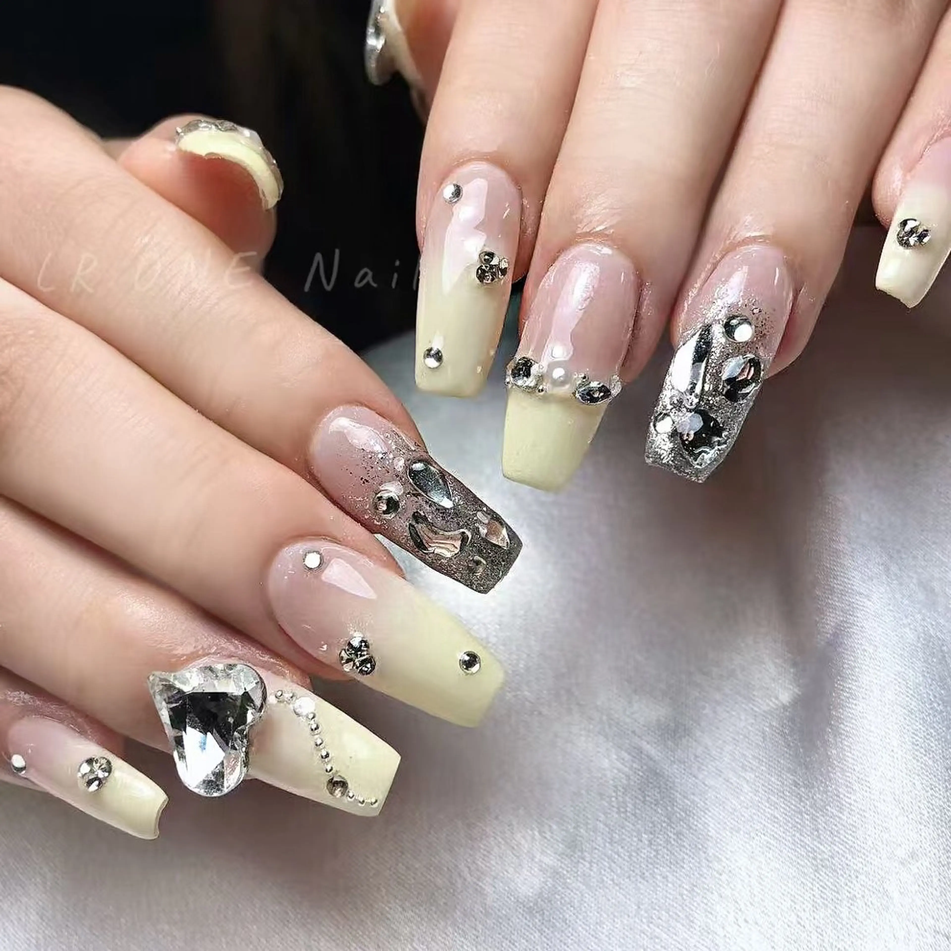 ネイル LR.ONE ヨウのネイルデザイン