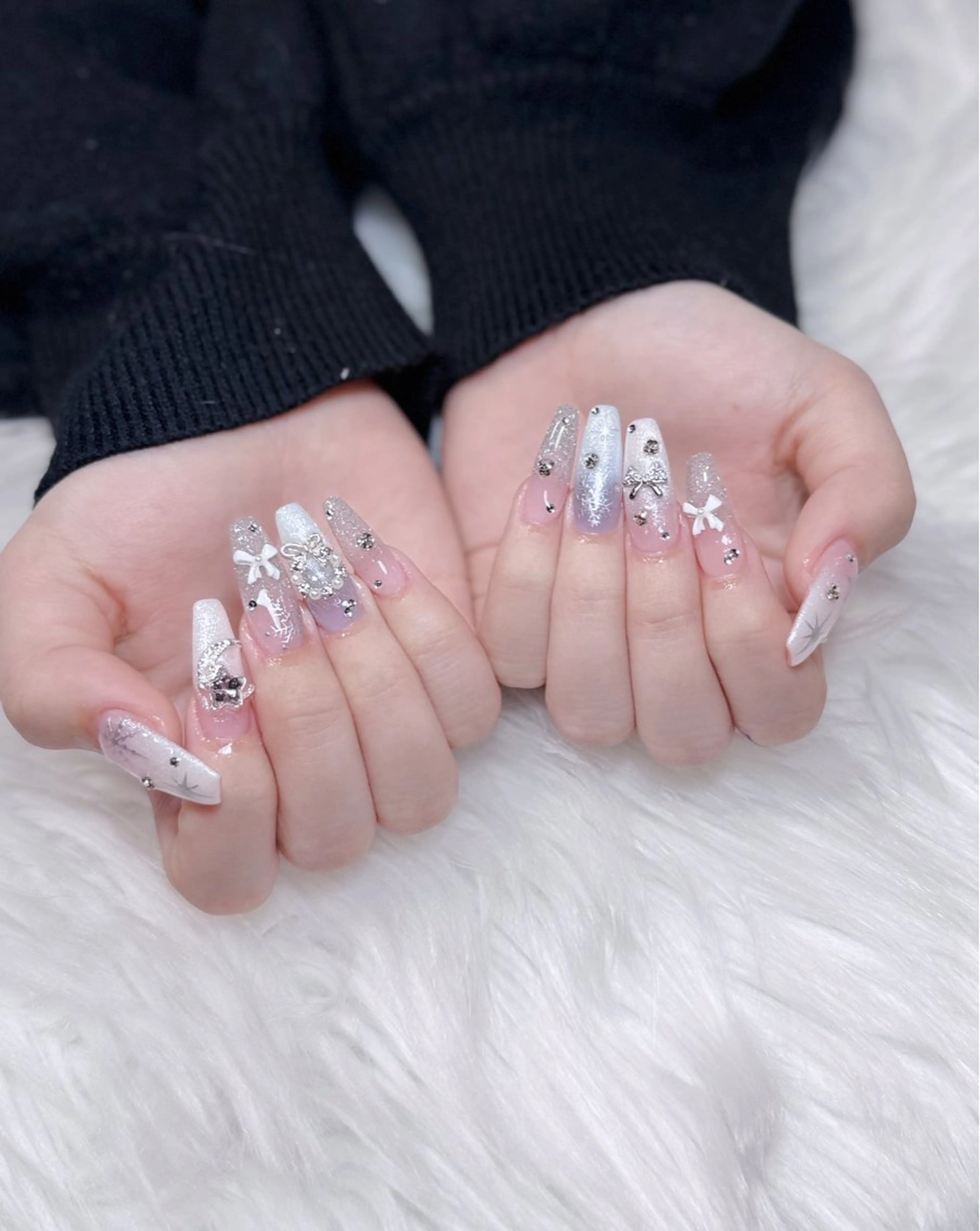 ネイル アートネイル オーロラネイル ジェルネイル 韓国ネイル ロングネイル ハンドネイル Nichi Nailsのネイルデザイン