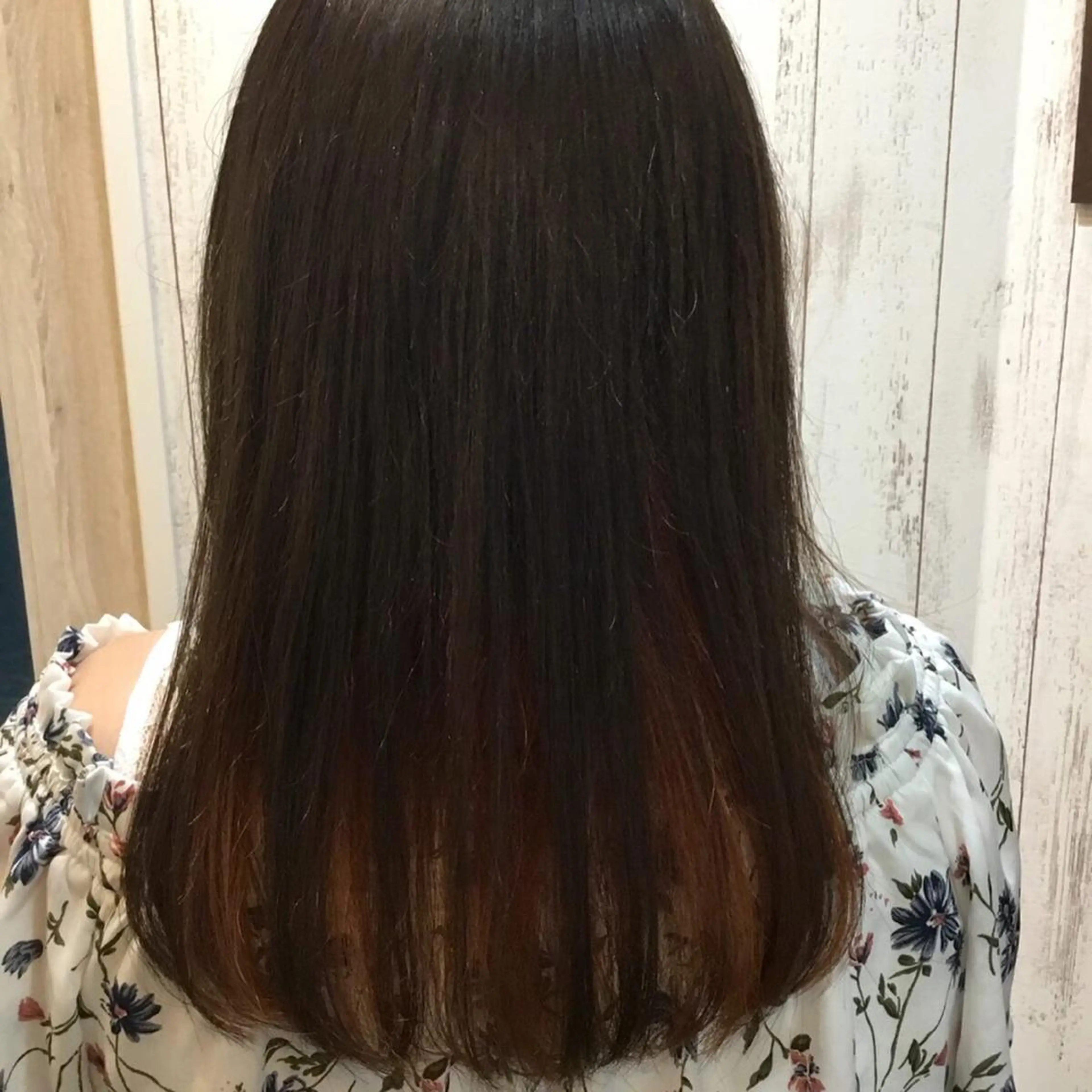 ロング カラー embrace エンブレイスのヘアスタイル