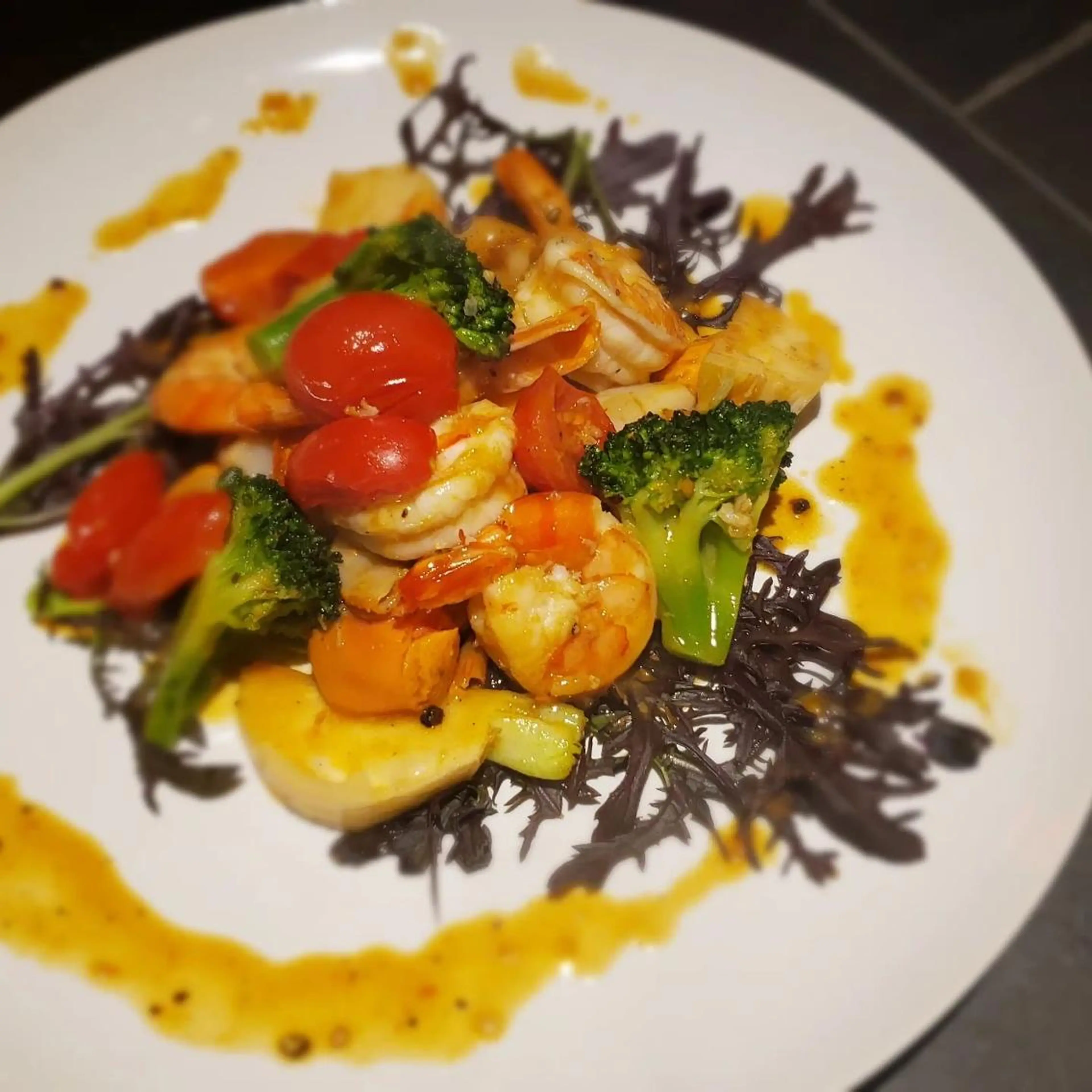 ショート カラー ヘアアレンジ 結婚式・ブライダル 🩷Eny terrace🩷のヘアスタイル