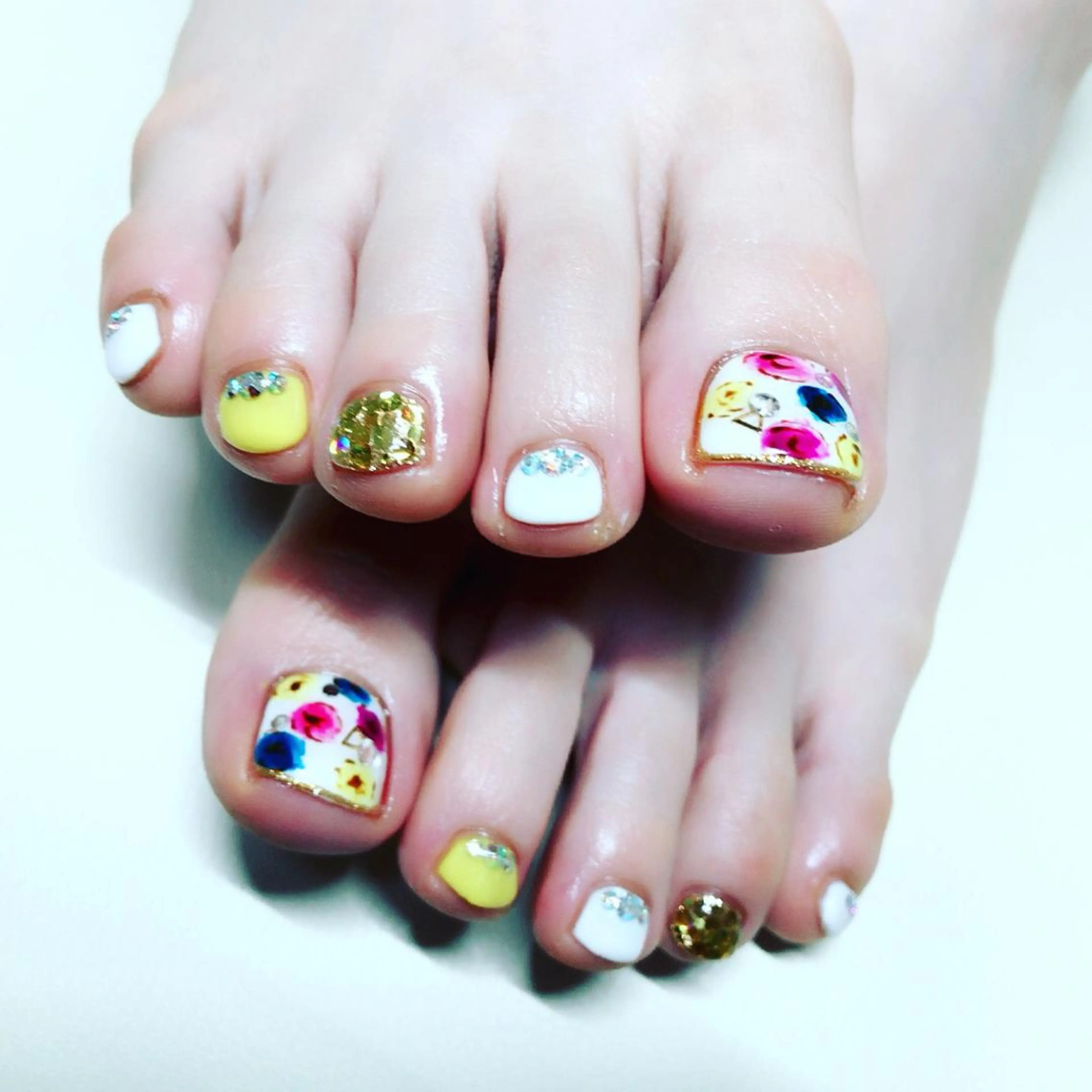 ネイル アートネイル ストーンネイル ネイル/耳つぼ /新ホワイトニングのネイルデザイン