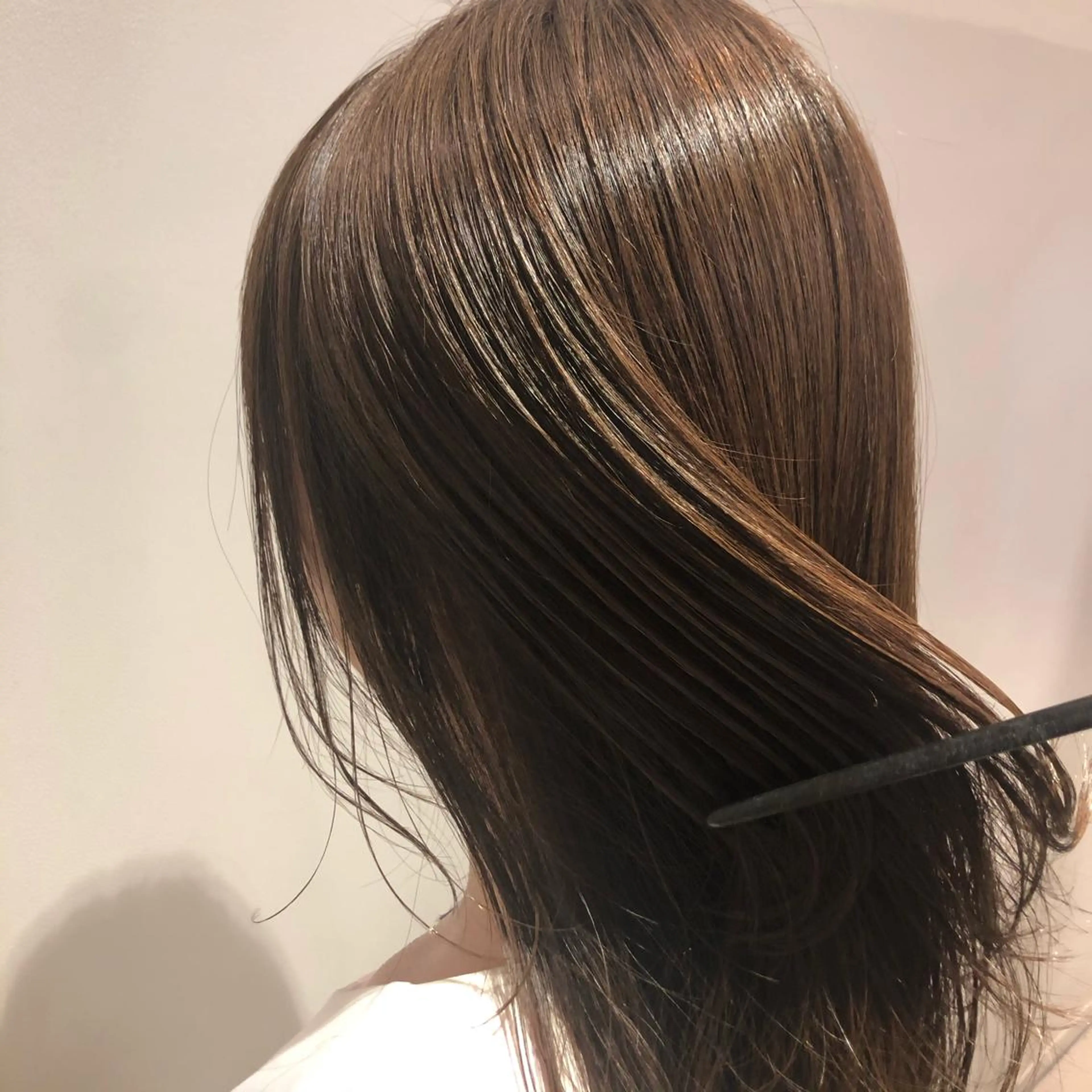 セミロング カラー アディクシーカラー 透明感カラー 髪質改善 髪質改善✨艶髪師 黒木大貴のヘアスタイル