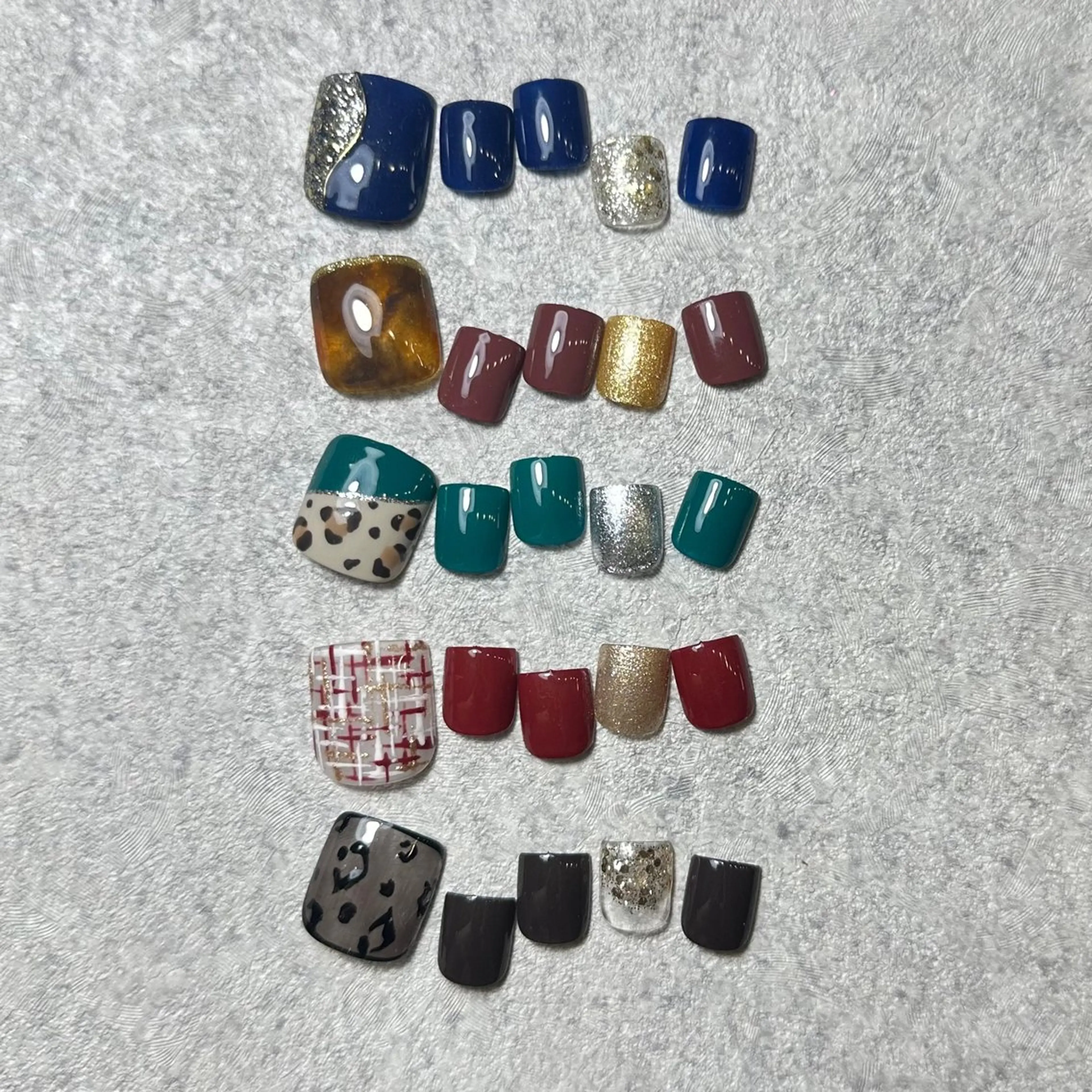 【FOOTシンプル定額20種】フットバス&甘皮ケア《新規オフ無料》の写真