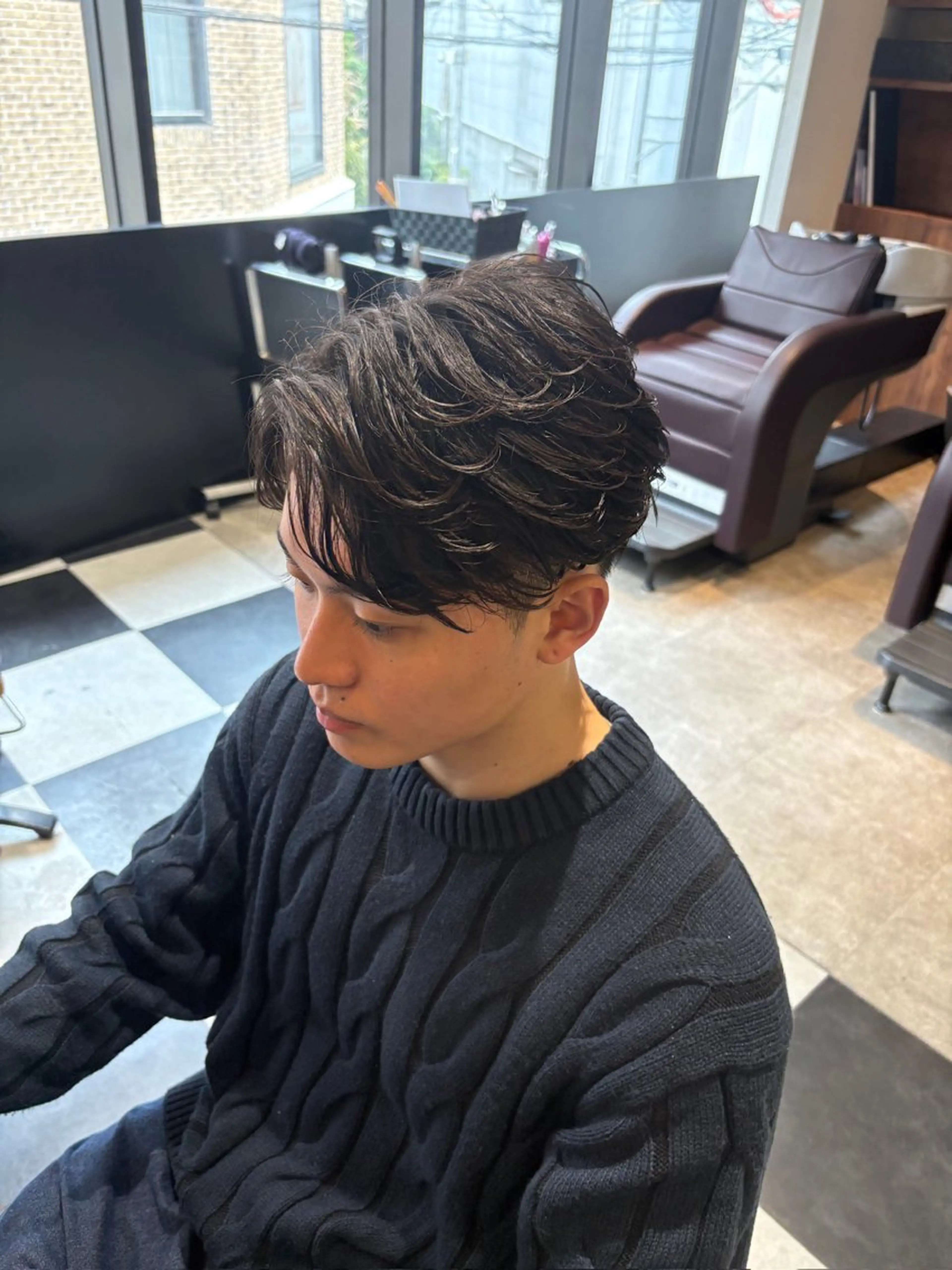 メンズ ✂️スタイリスト フェザーパーマ✨陽気のヘアスタイル