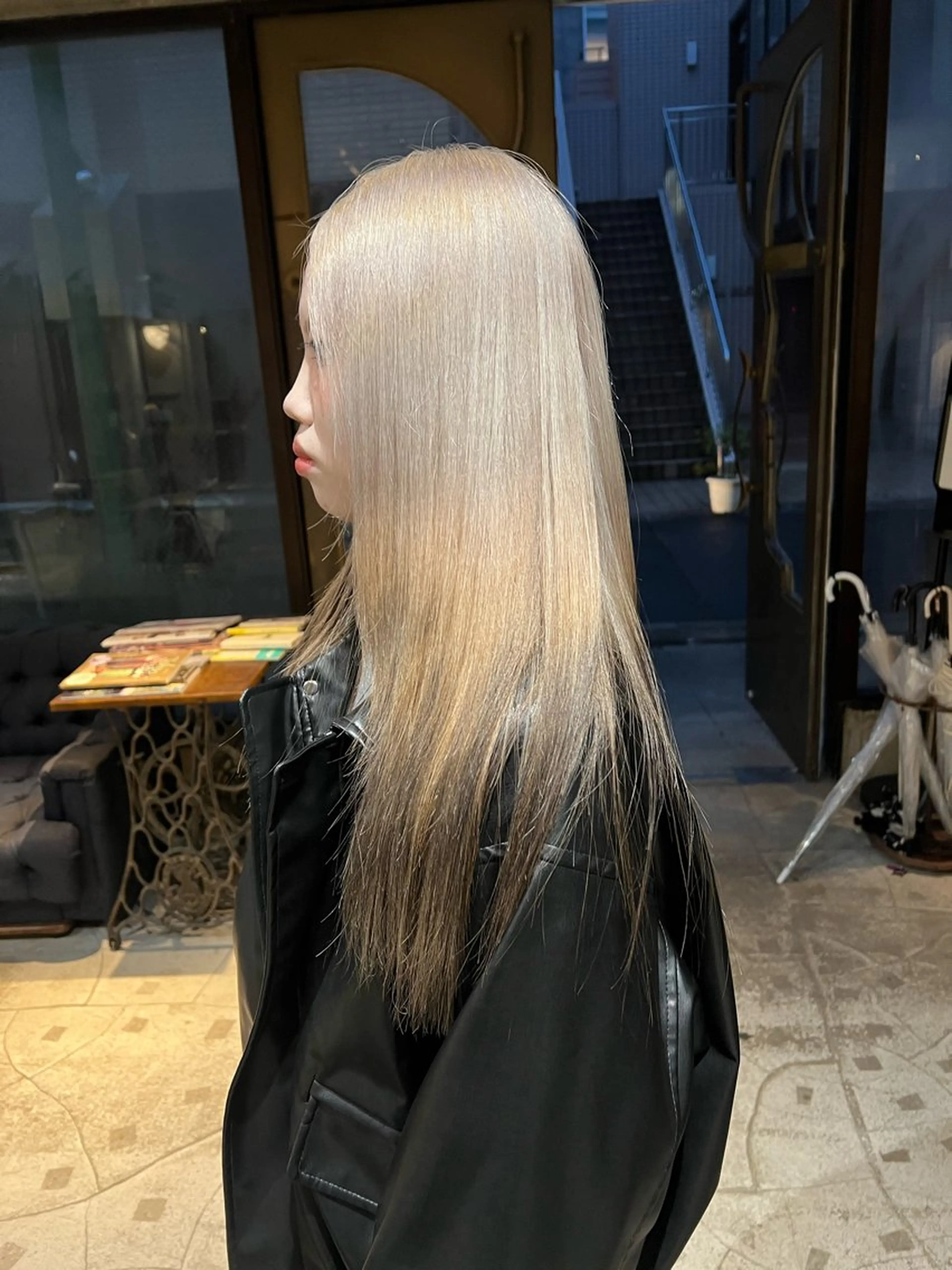 ロング カラー カット ヘアカラー トリートメント 赤みゼロ/透明感 カラー🌿KANTAのヘアスタイル