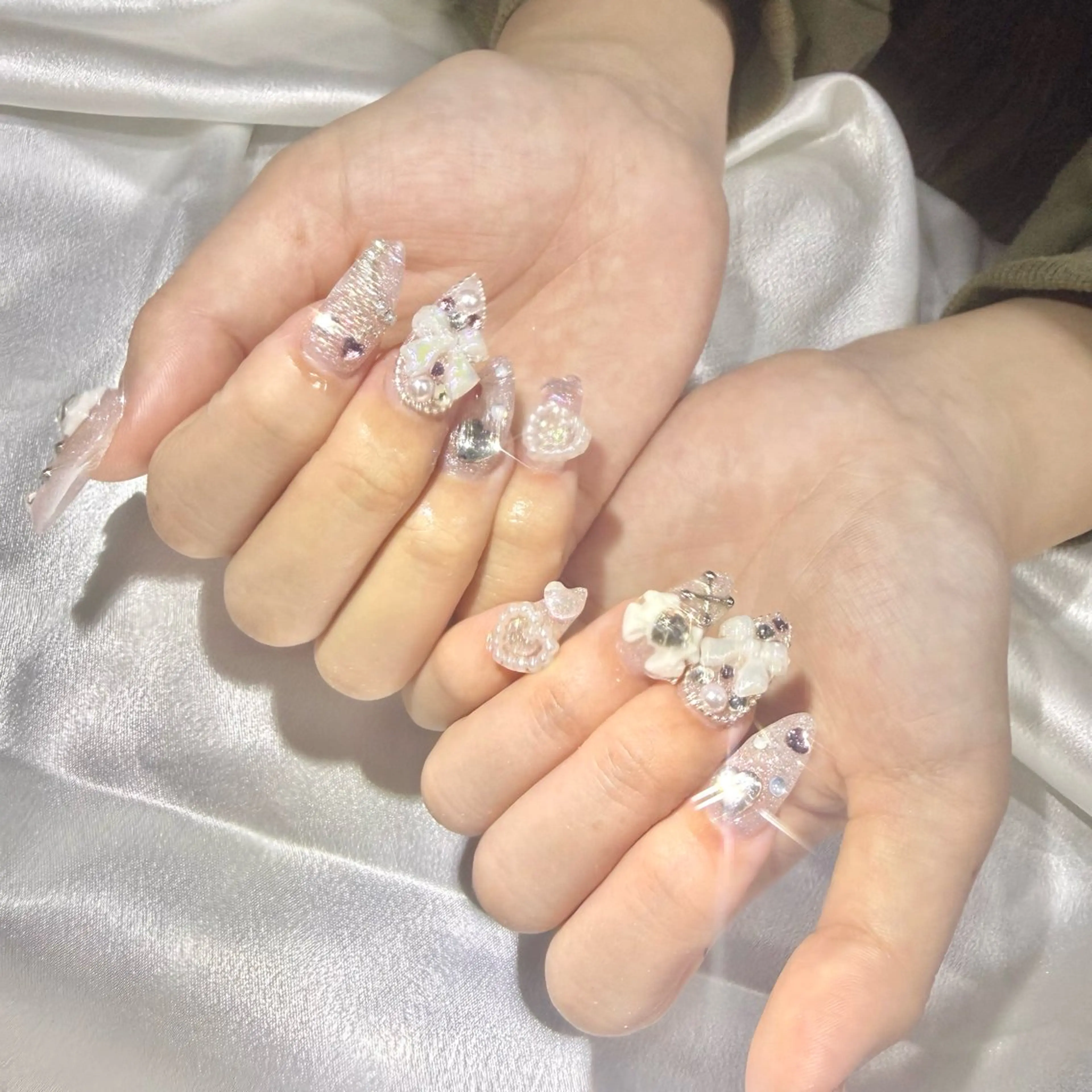 ネイル キラキラネイル リボン ハンドネイル ★Rinail... .のネイルデザイン