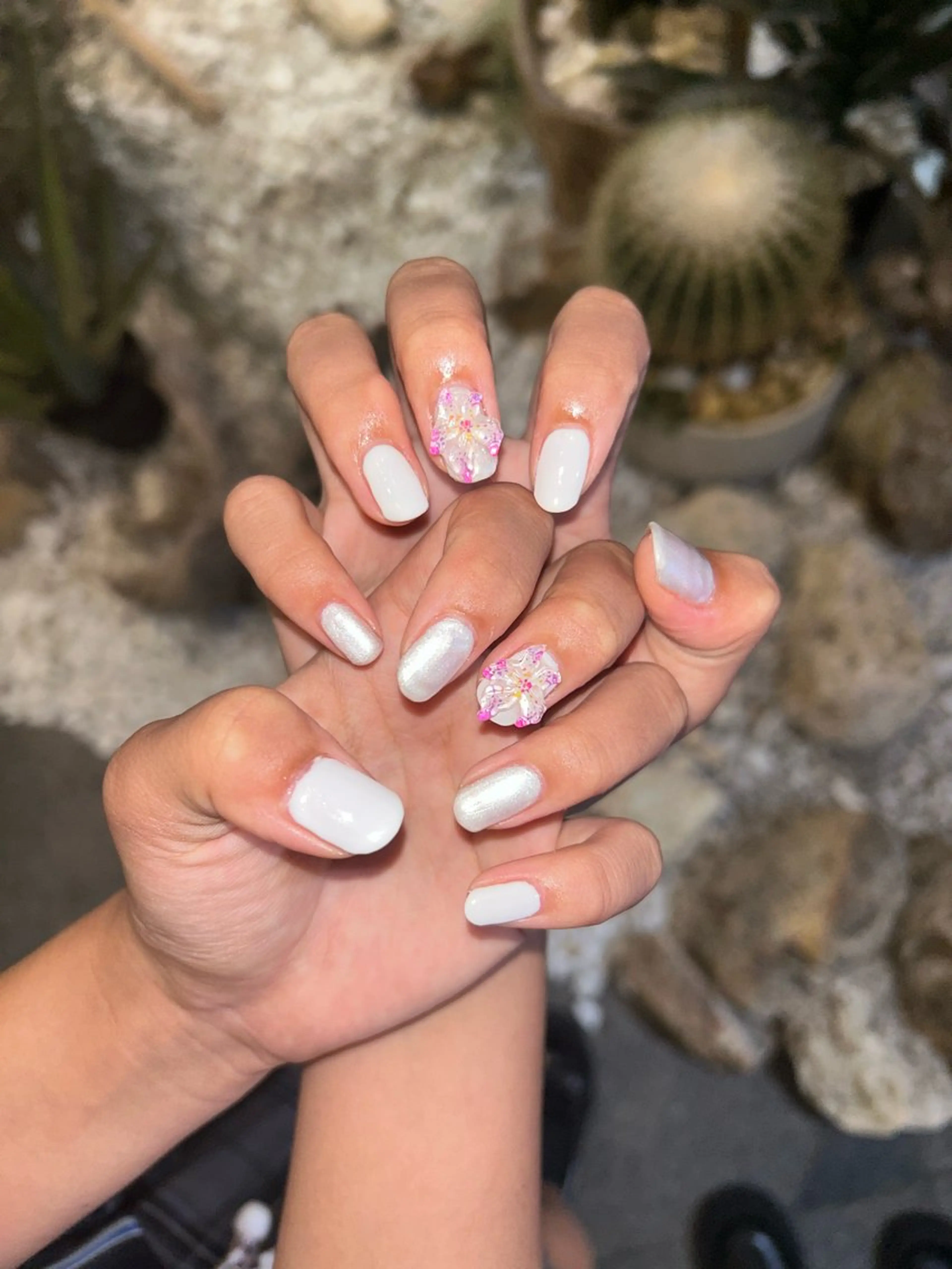 ネイル ハンドネイル 暖色系ツヤカラー コトノ🫧のヘアスタイル