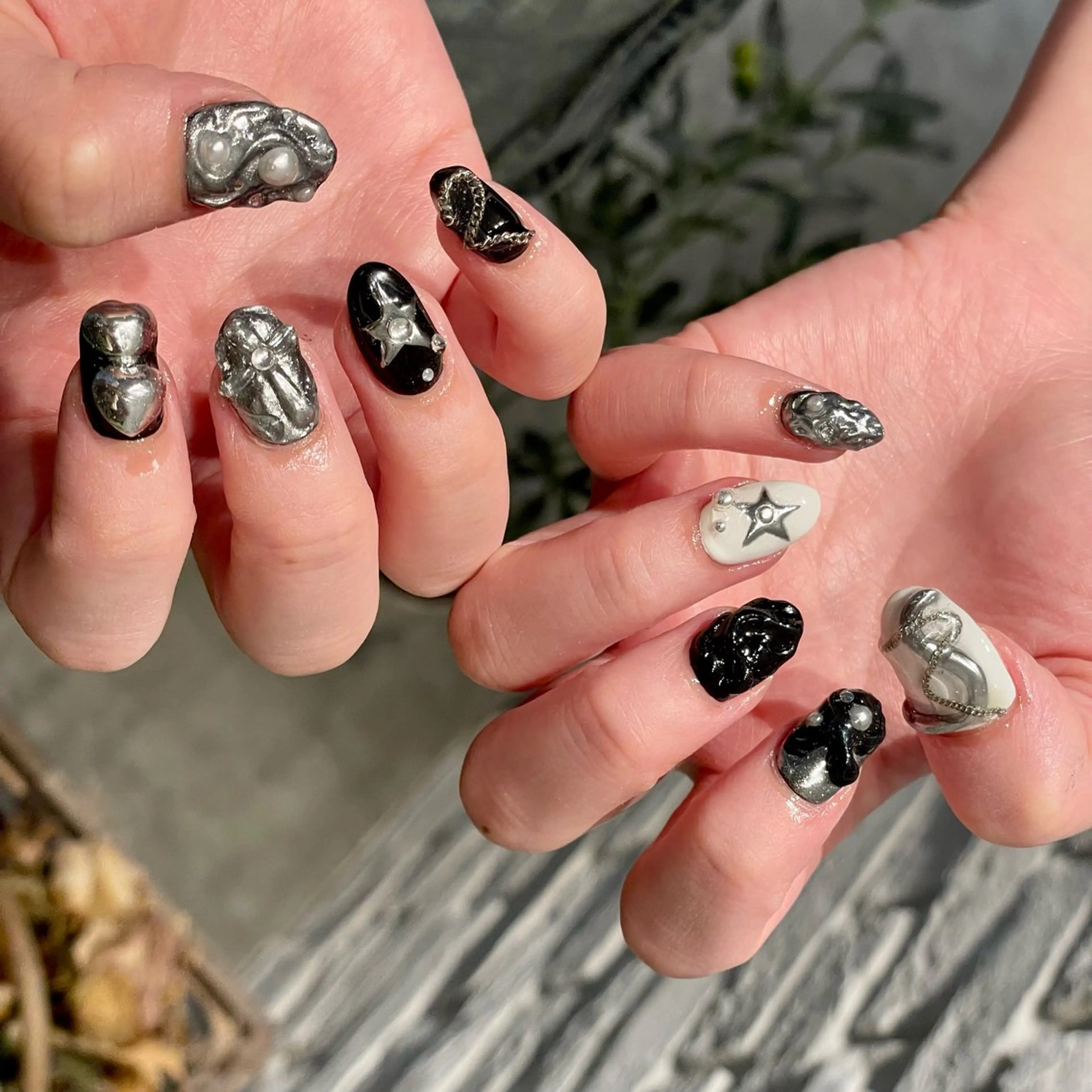 ミディアム m kaori𓃟のネイルデザイン