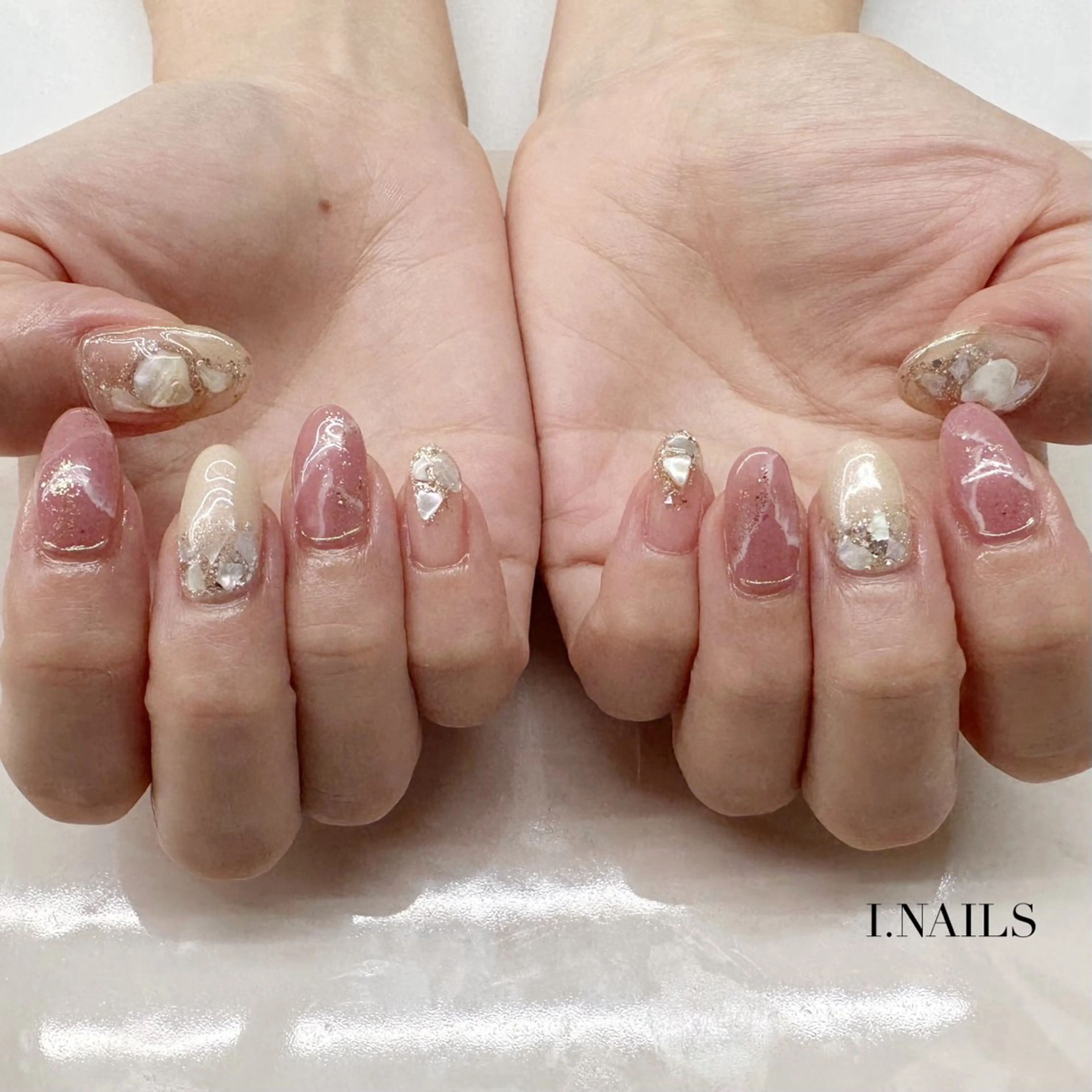 ネイル アイネイルズ所属・早川 梓のネイルデザイン