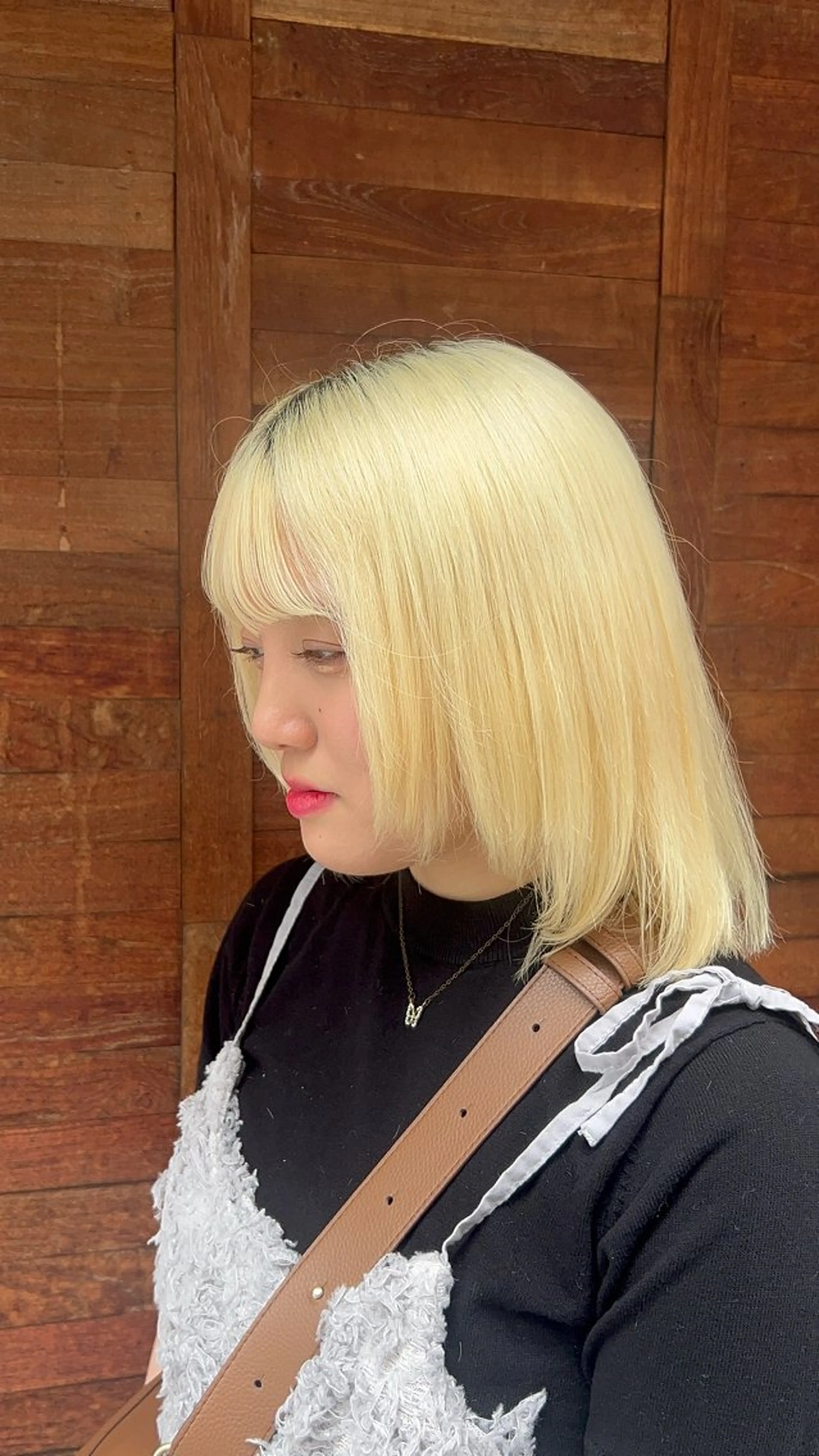 ミディアム 顔まわりレイヤー 顔周りカット レイヤーカット みか ✩⡱のヘアスタイル