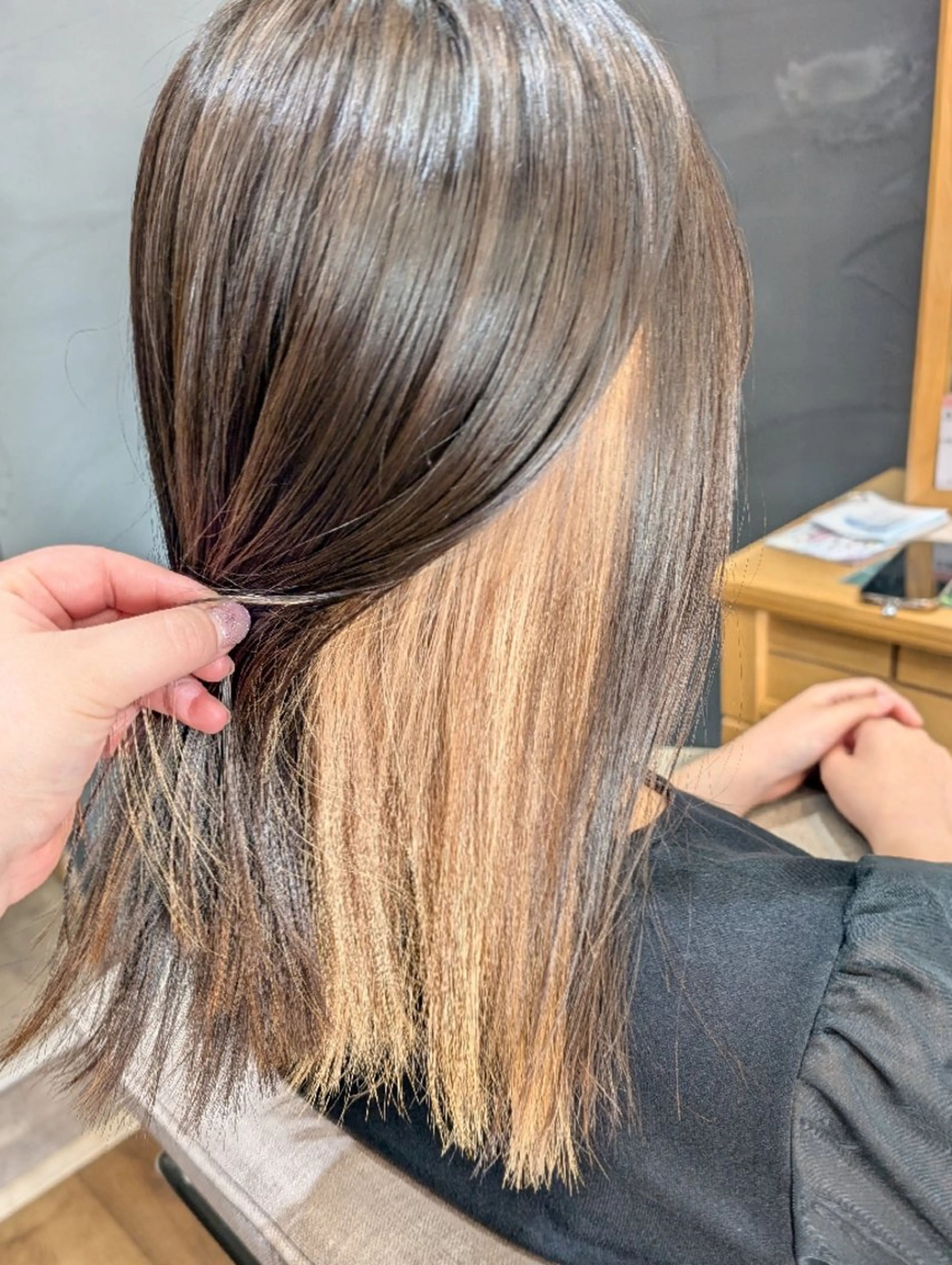 セミロング カラー ミルクティーラテ カット ヘアカラー トリートメント 大人かわいい💎ツヤ ✧亜美︎✧我孫子のヘアスタイル