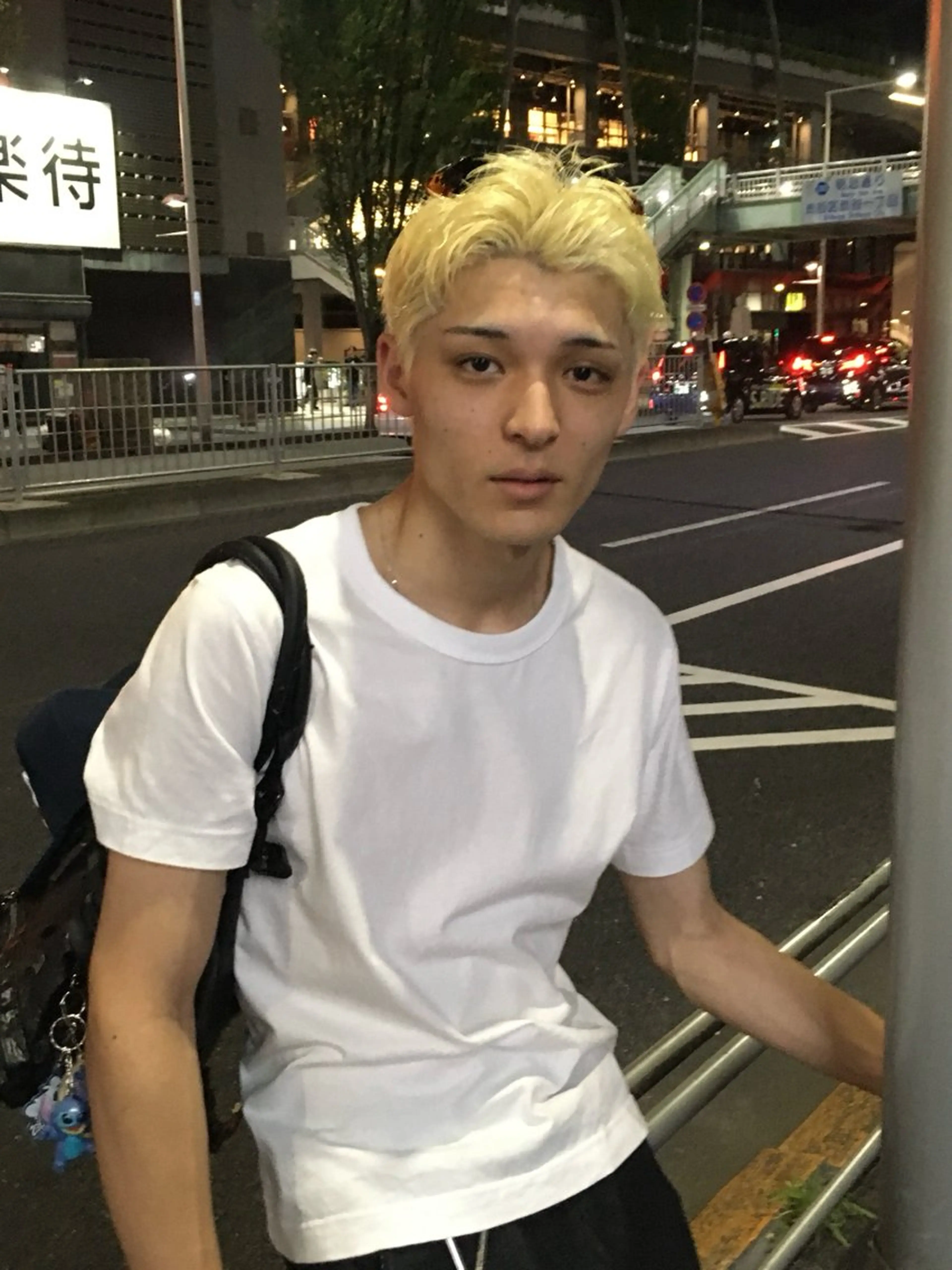 ショート カラー メンズ メンズブリーチ スパイキーショート ブリーチ ショートヘア ヘアカラー トリートメント ヘアセット Momoka🪷 /ハイトーンのヘアスタイル