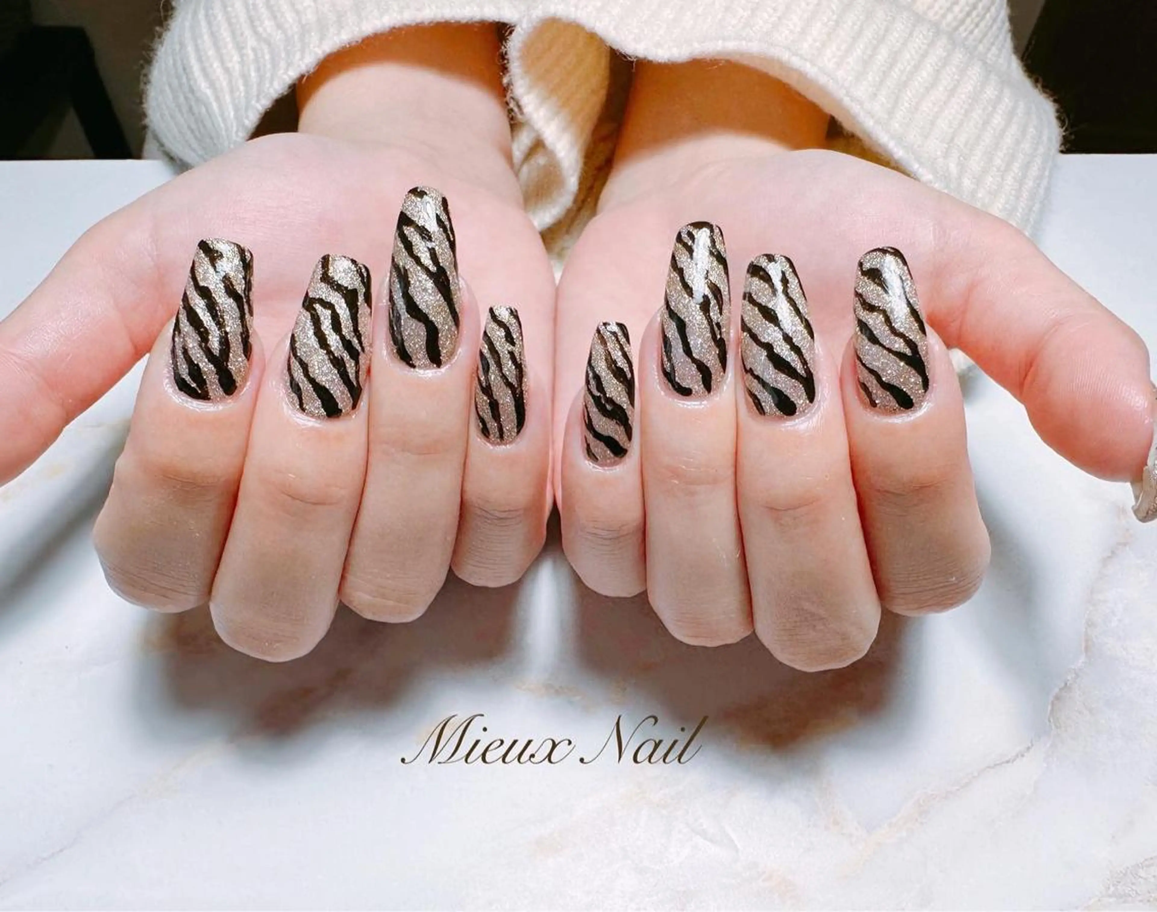 ネイル アニマル柄 フラッシュネイル 持ち込み 冬ネイル 市川 麻衣子のネイルデザイン