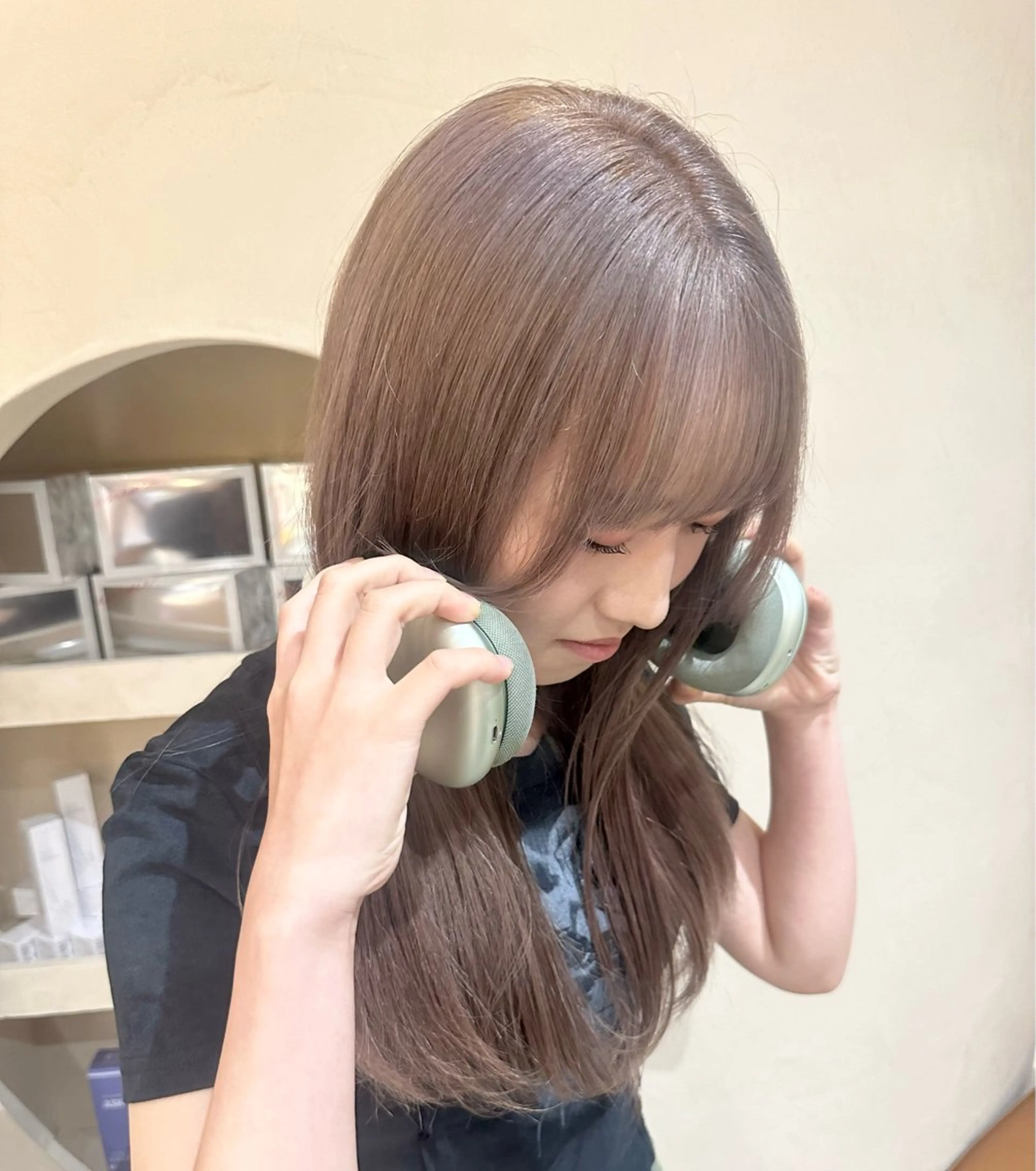 カラー ベージュカラー ミルクティーベージュ ヘアカラー layer・bob カット/  YURIのヘアスタイル