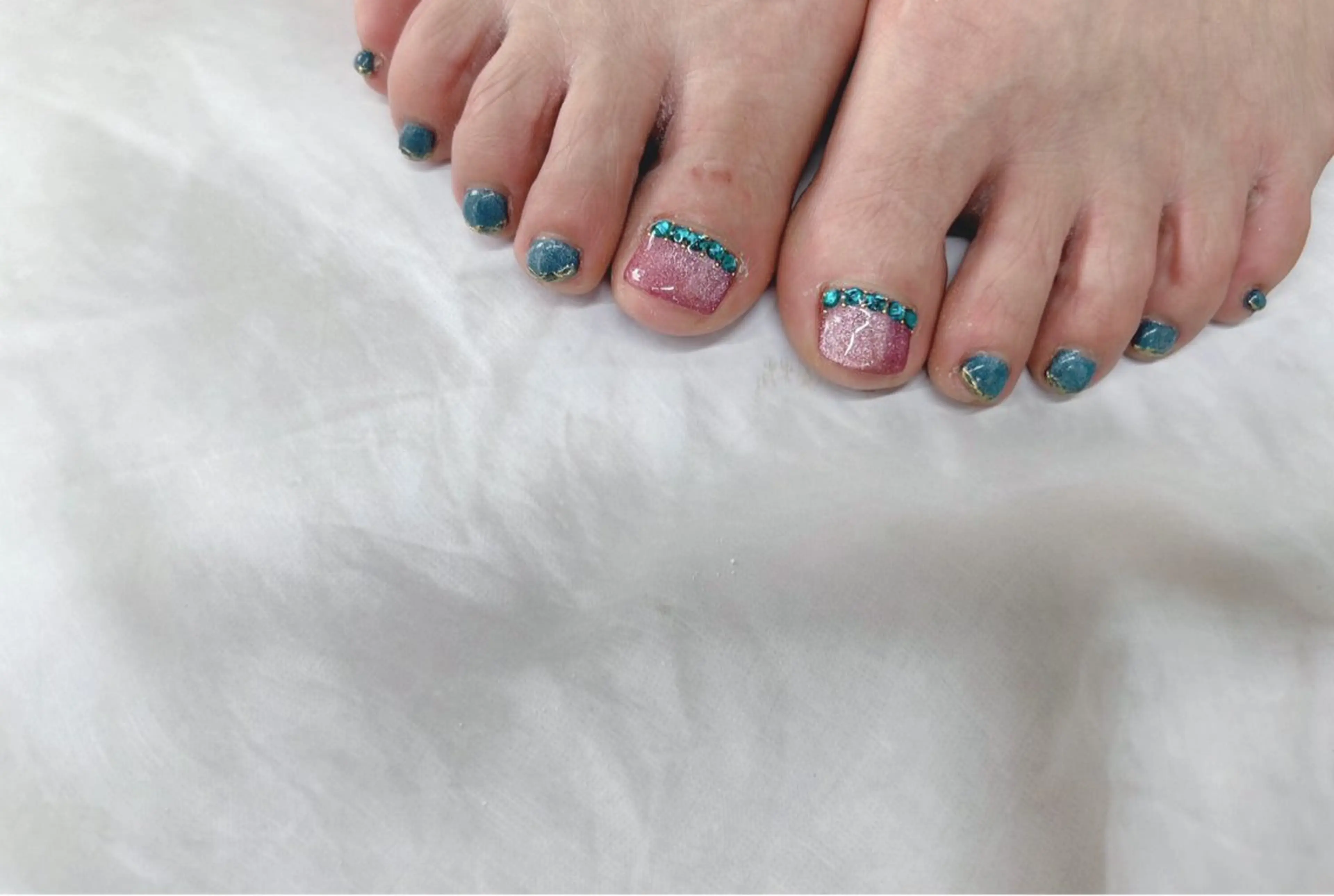 ネイル ブルー ピンク フットネイル Nail Salon agré所属・agré ネイルサロン　アグレのネイルデザイン