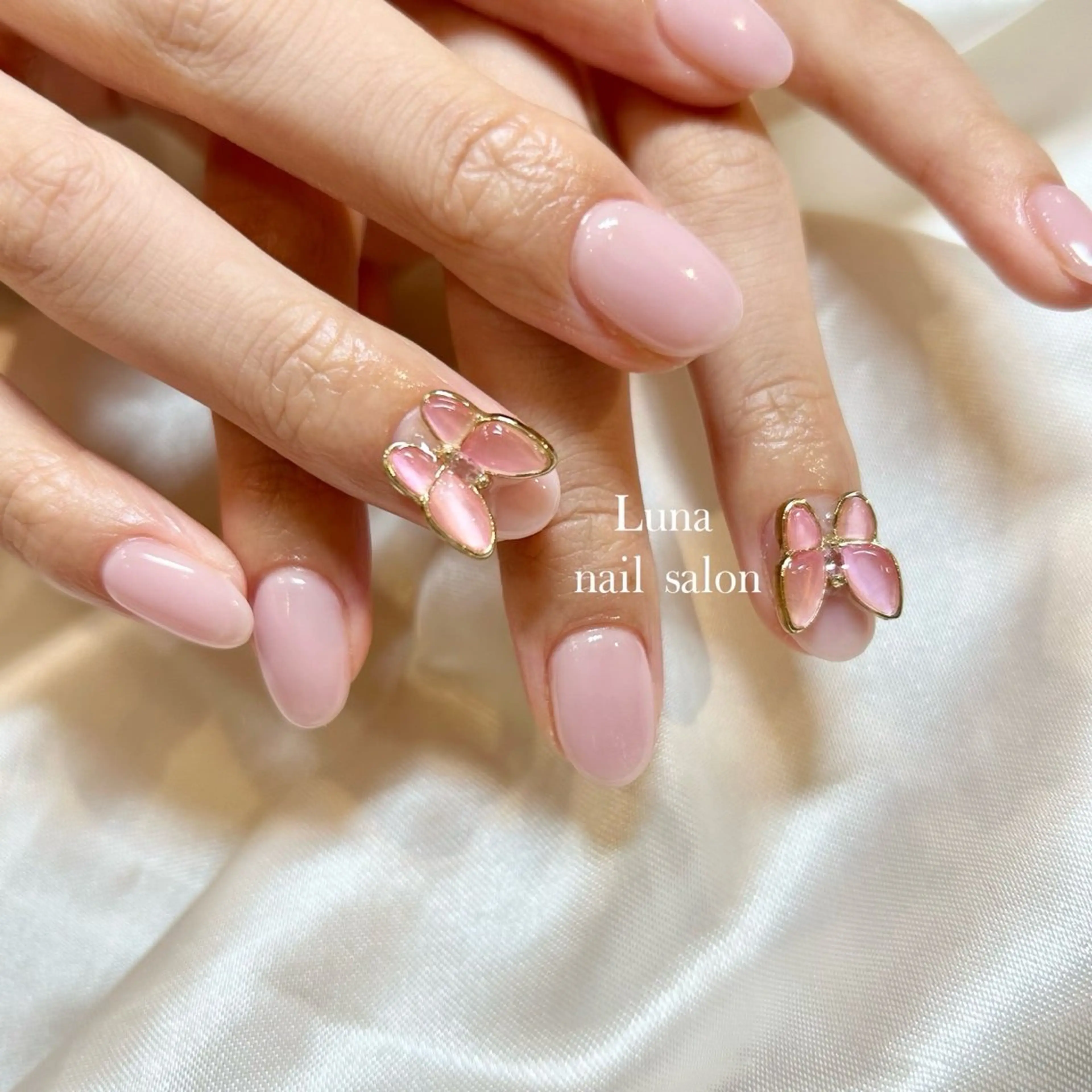 ネイル Silver Lunaのネイルデザイン