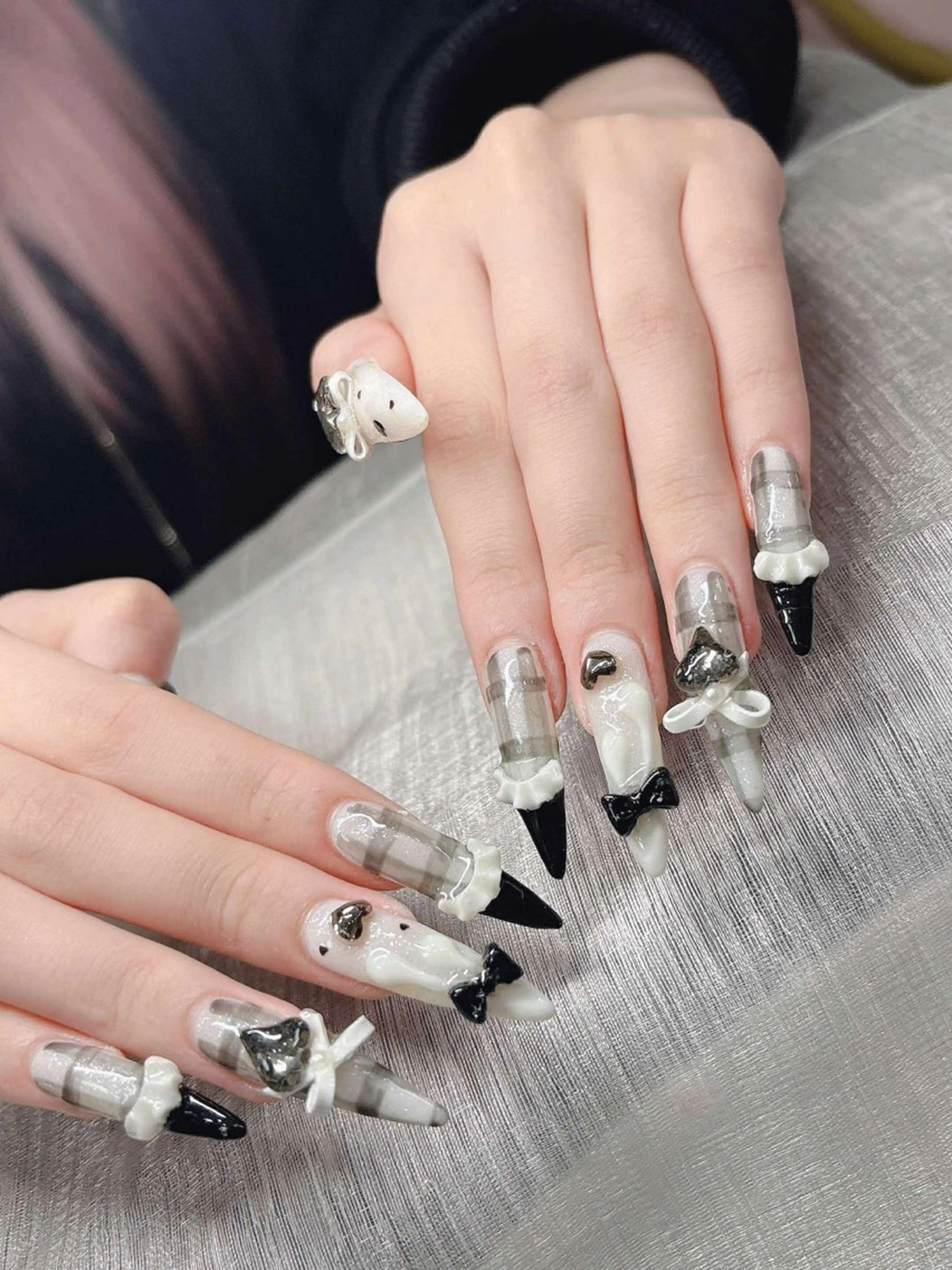 ネイル 長さ出し グラデーション 卒業式 キラキラネイル マグネットネイル ハンドネイル Lee Nailsのネイルデザイン