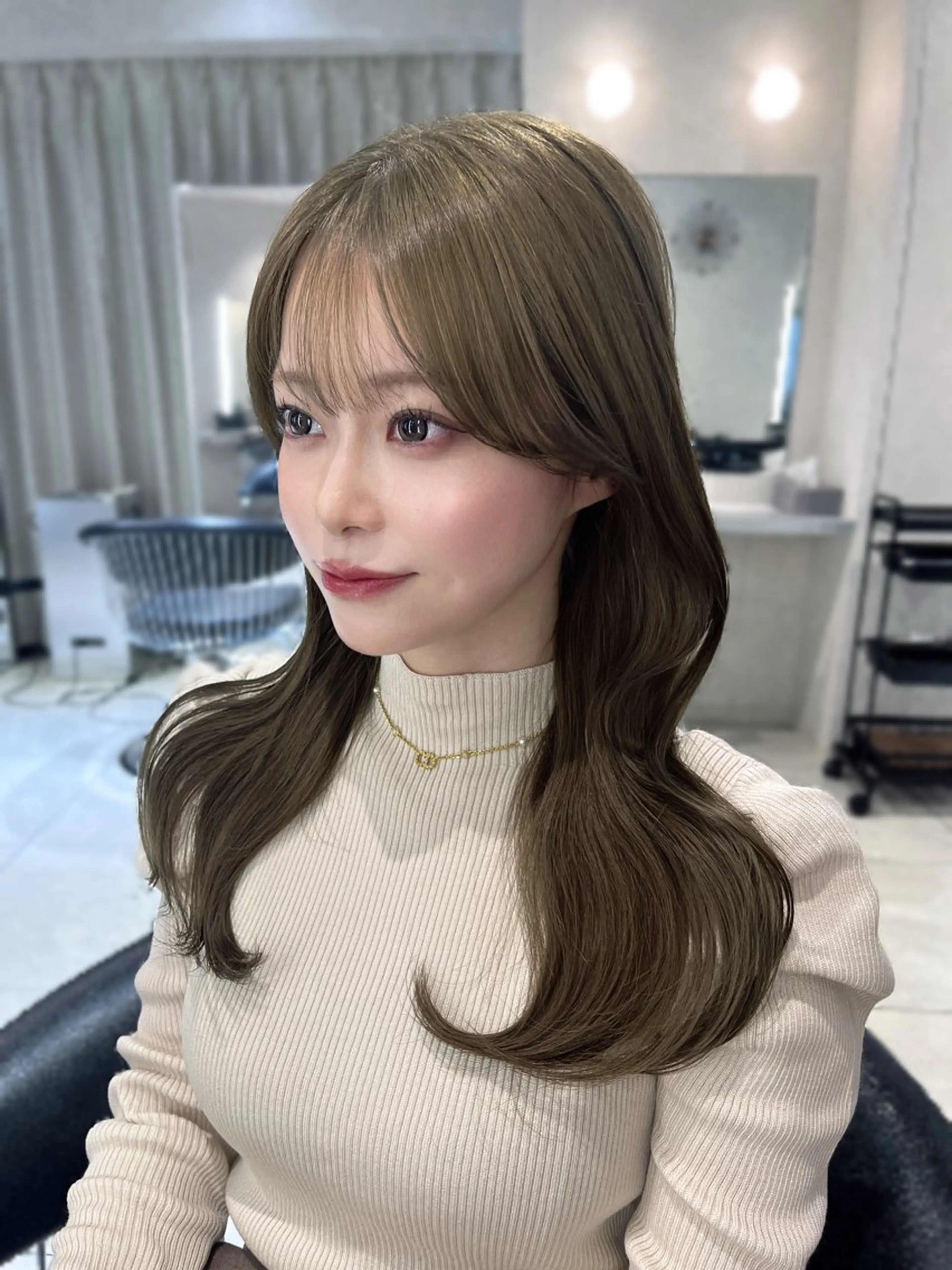 ロング カラー ベージュカラー 透明感カラー ミルクティーベージュ カット ヘアカラー トリートメント 韓国レイヤー×モテ髪 /MITSUKI🤍のヘアスタイル