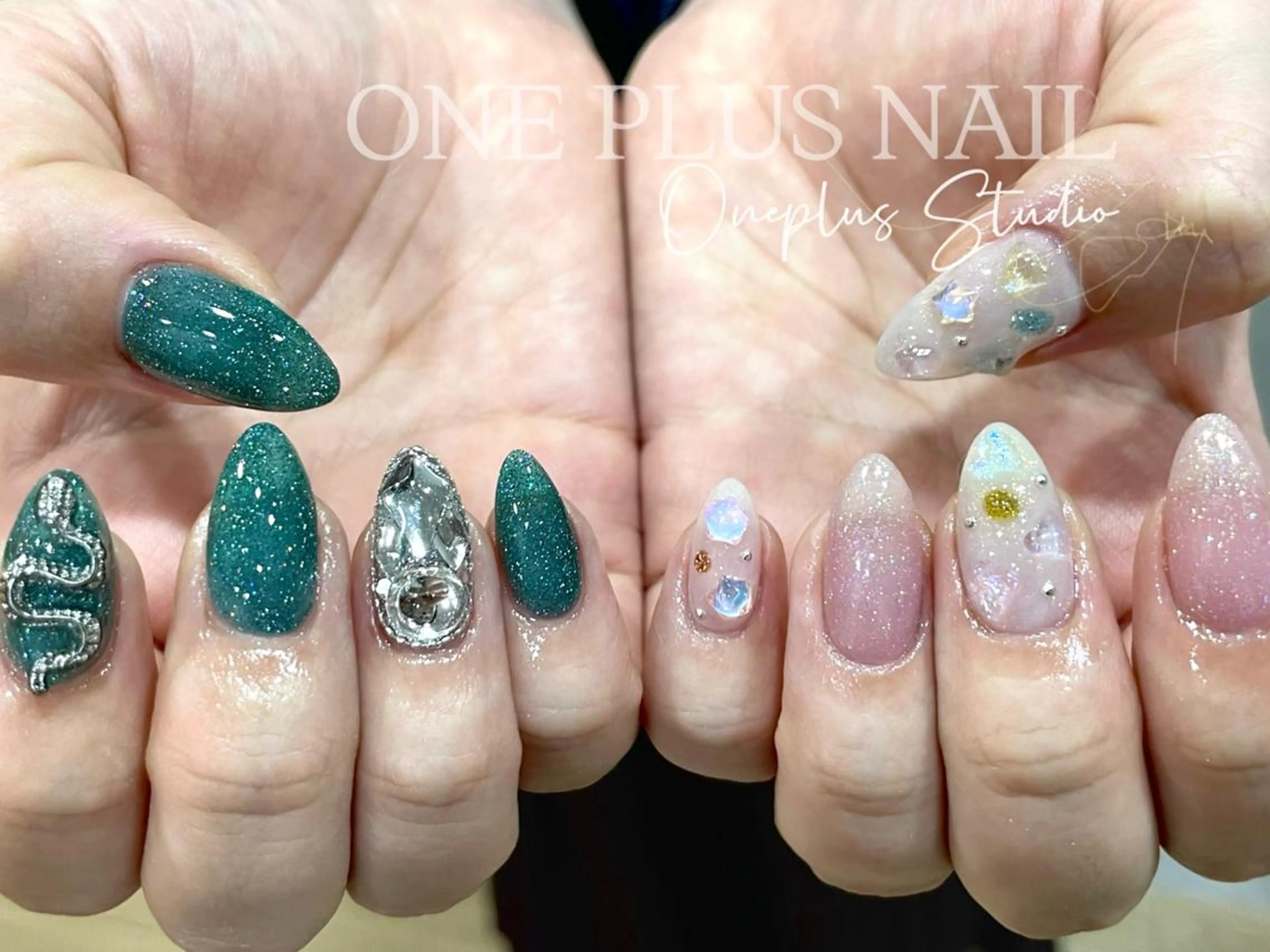 ネイル アートネイル オーロラネイル ガーリー キラキラネイル 韓国ネイル haruka 🧸のネイルデザイン