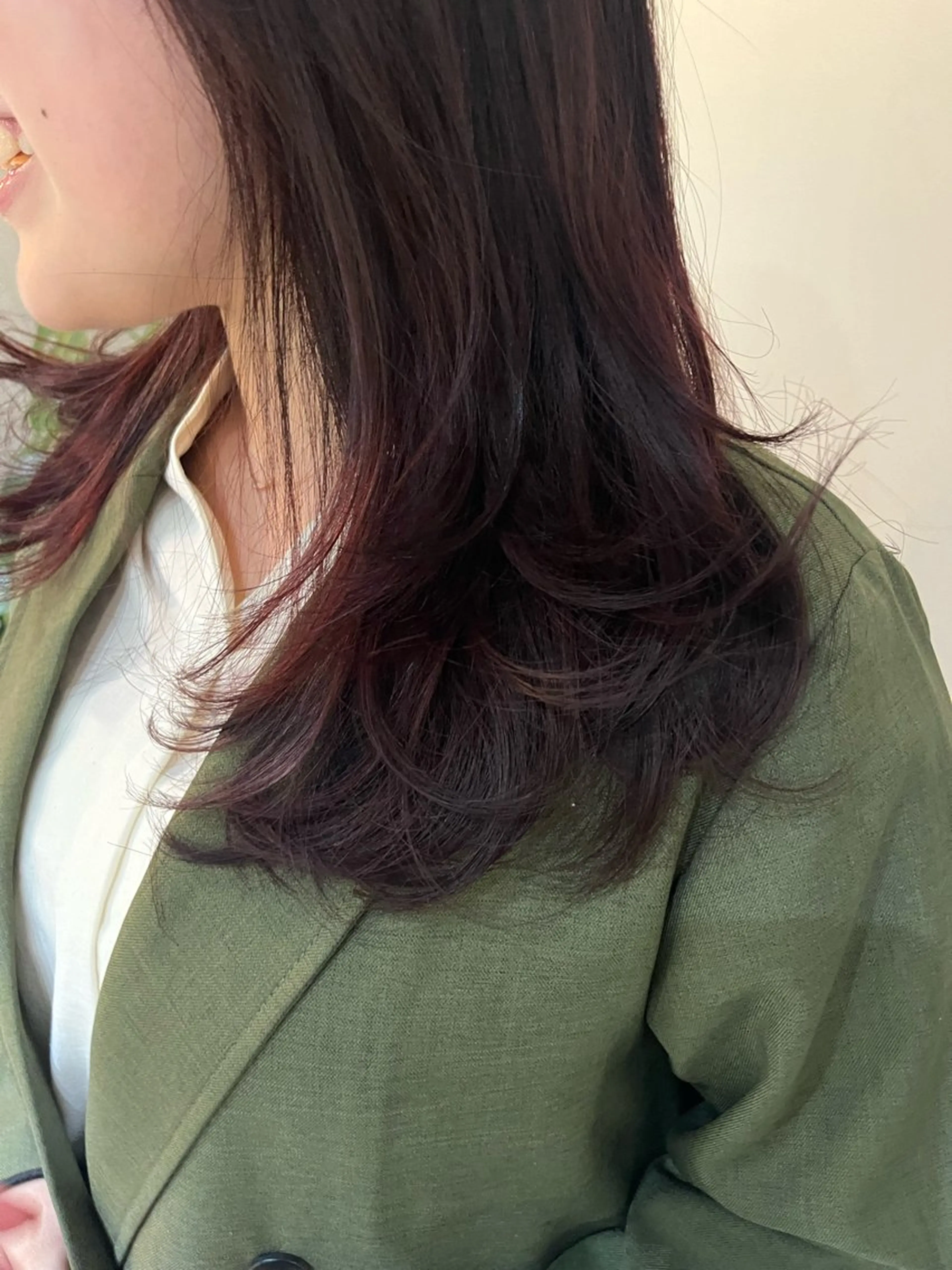 ロング レイヤーカット ロング レイヤーカット\ウル フ　chinatsuのヘアスタイル