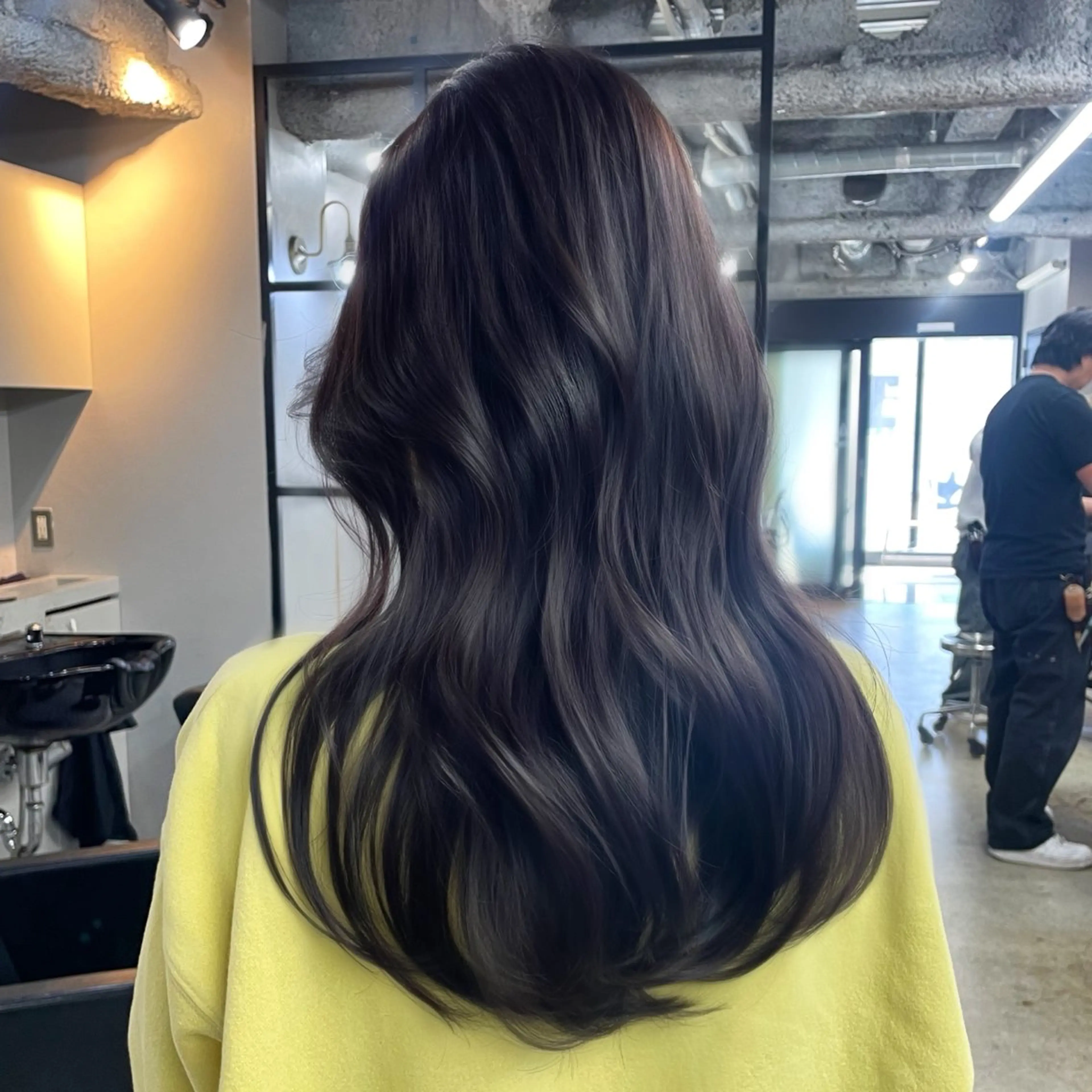 ロング 新宿/韓国ヘア/ 髪質改善ストレートのヘアスタイル